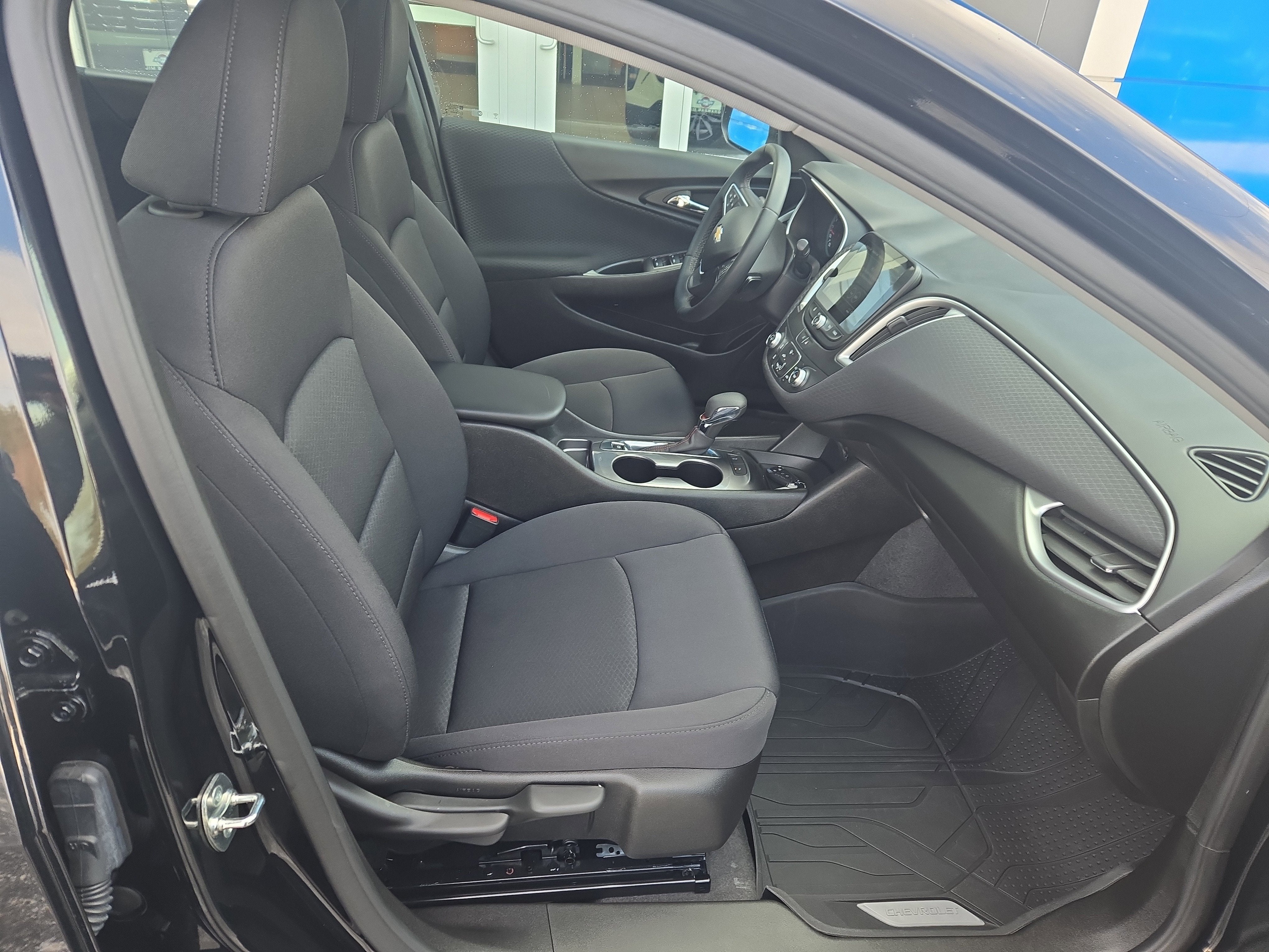 2025 Chevrolet Malibu RS