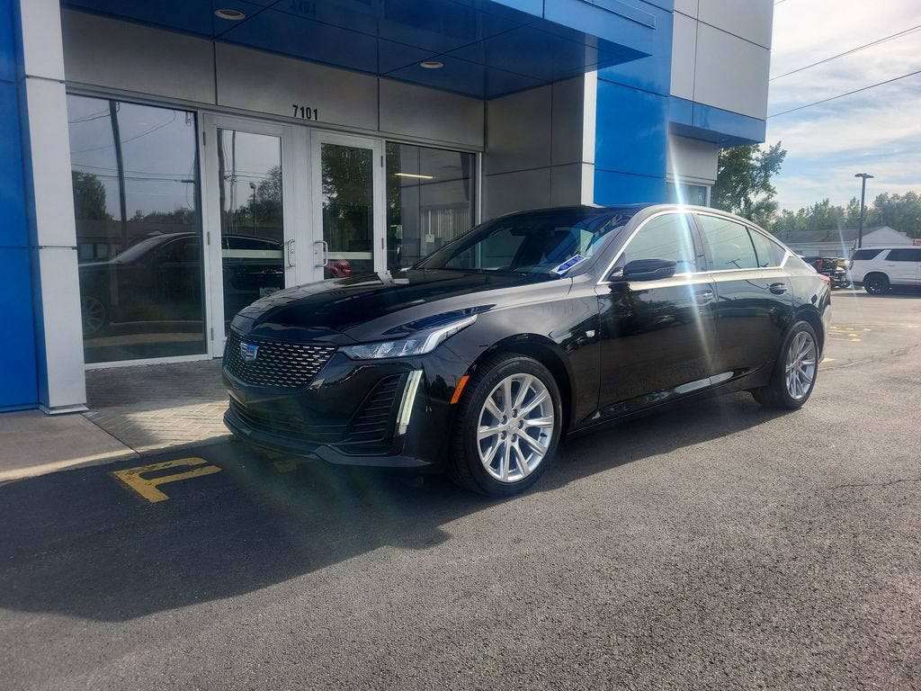 2022 Cadillac CT5 Luxury