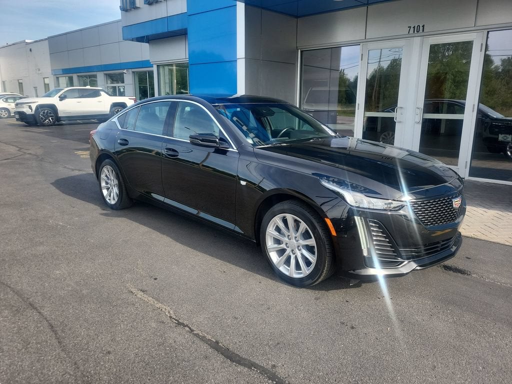 2022 Cadillac CT5 Luxury