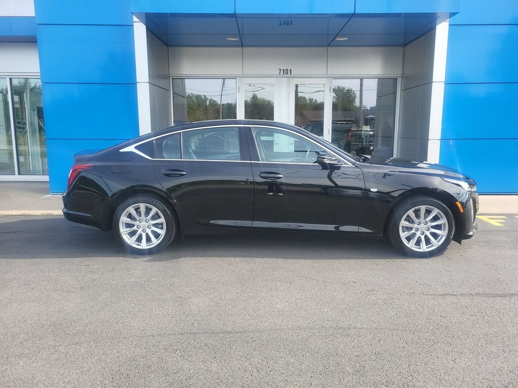 2022 Cadillac CT5 Luxury