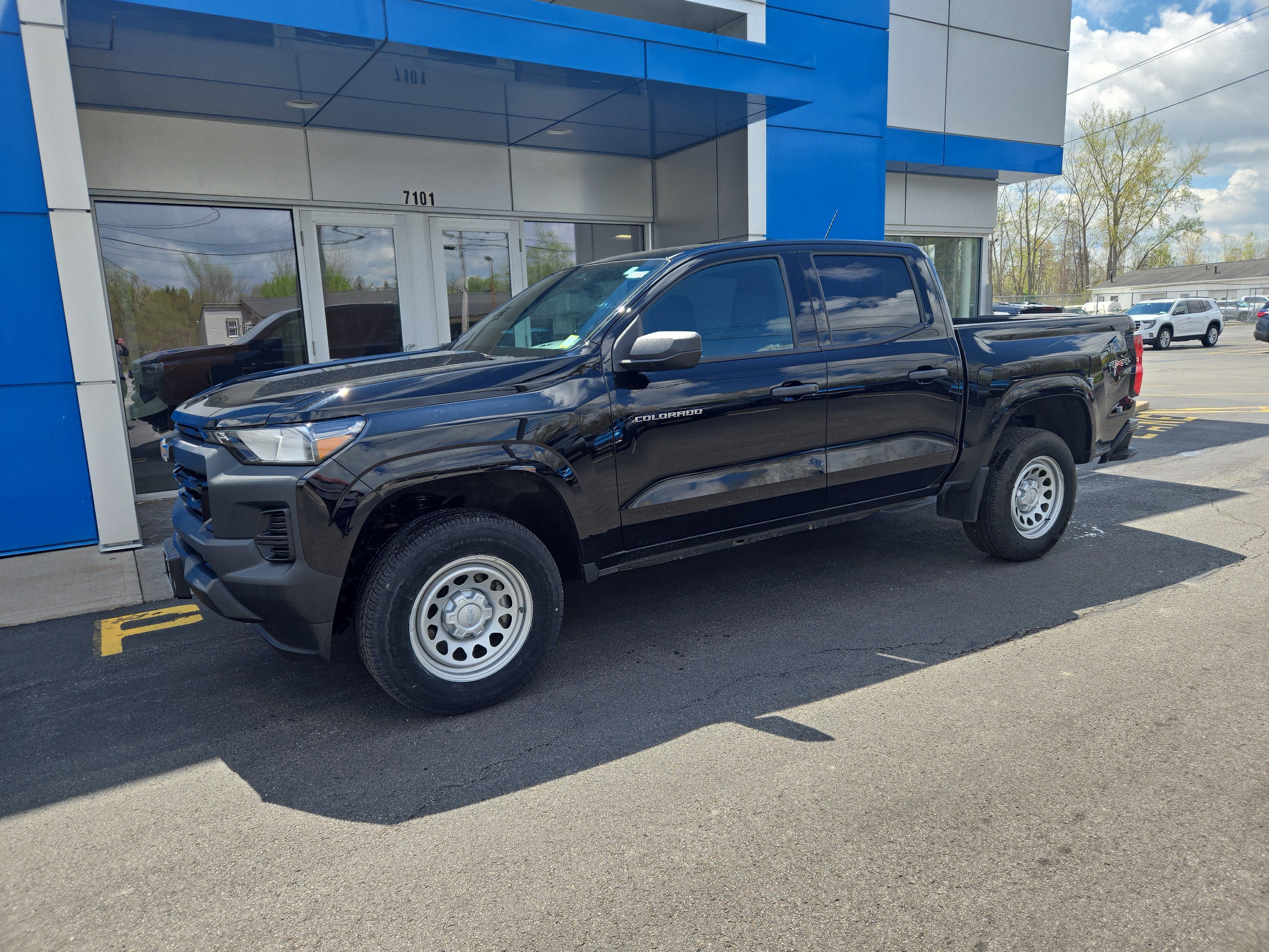 2023 Chevrolet Colorado WT