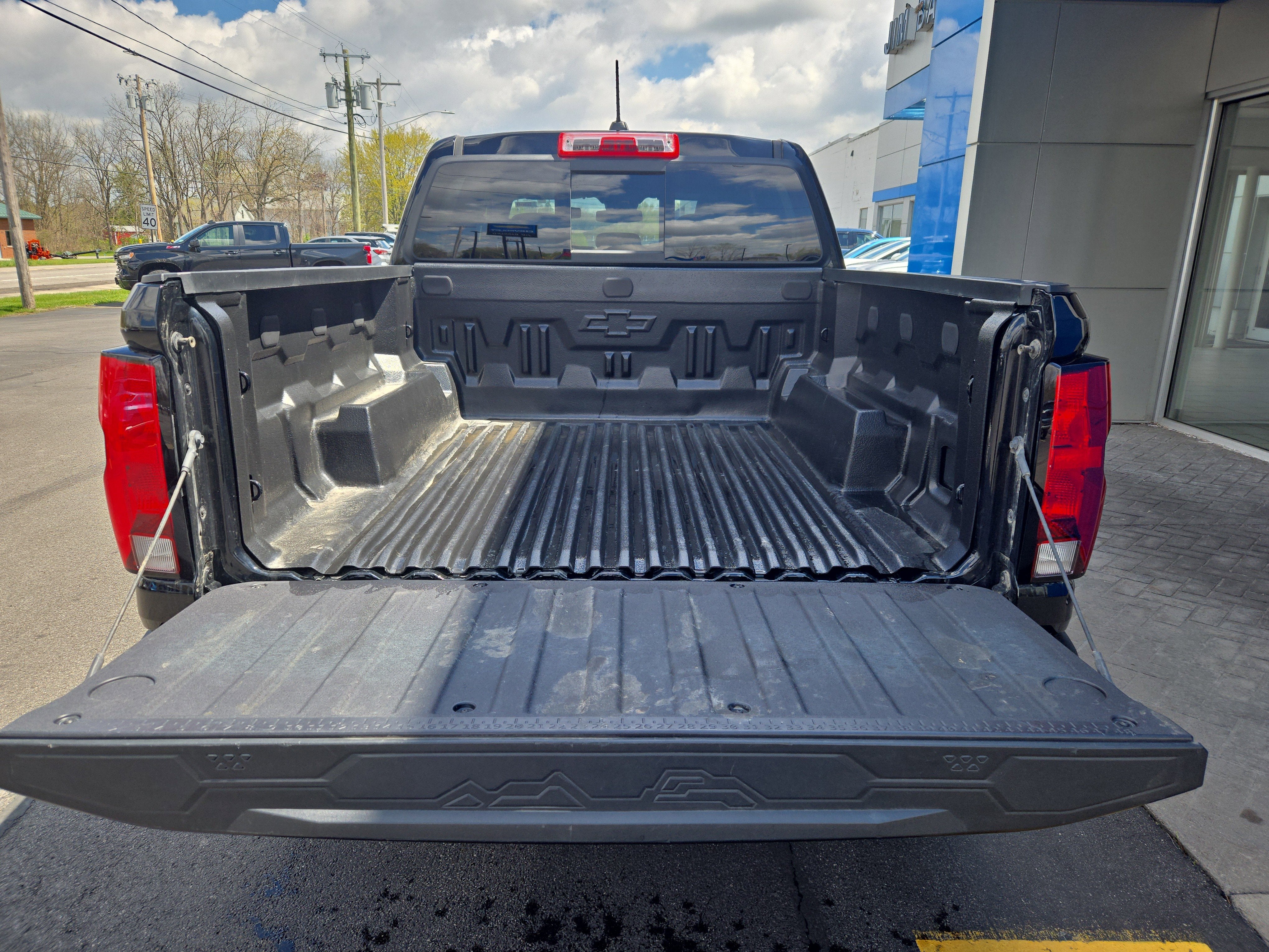 2023 Chevrolet Colorado WT