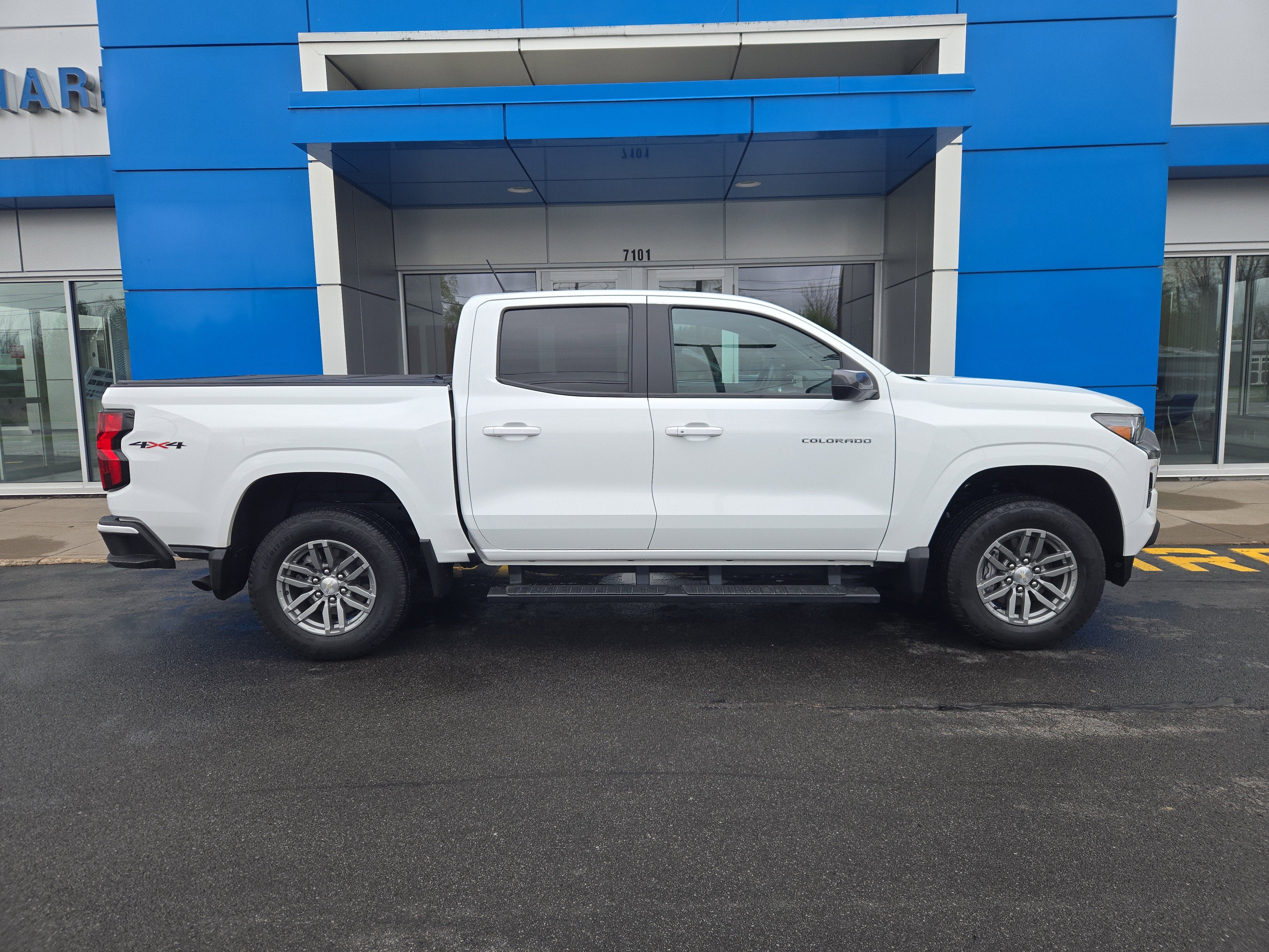 2023 Chevrolet Colorado LT