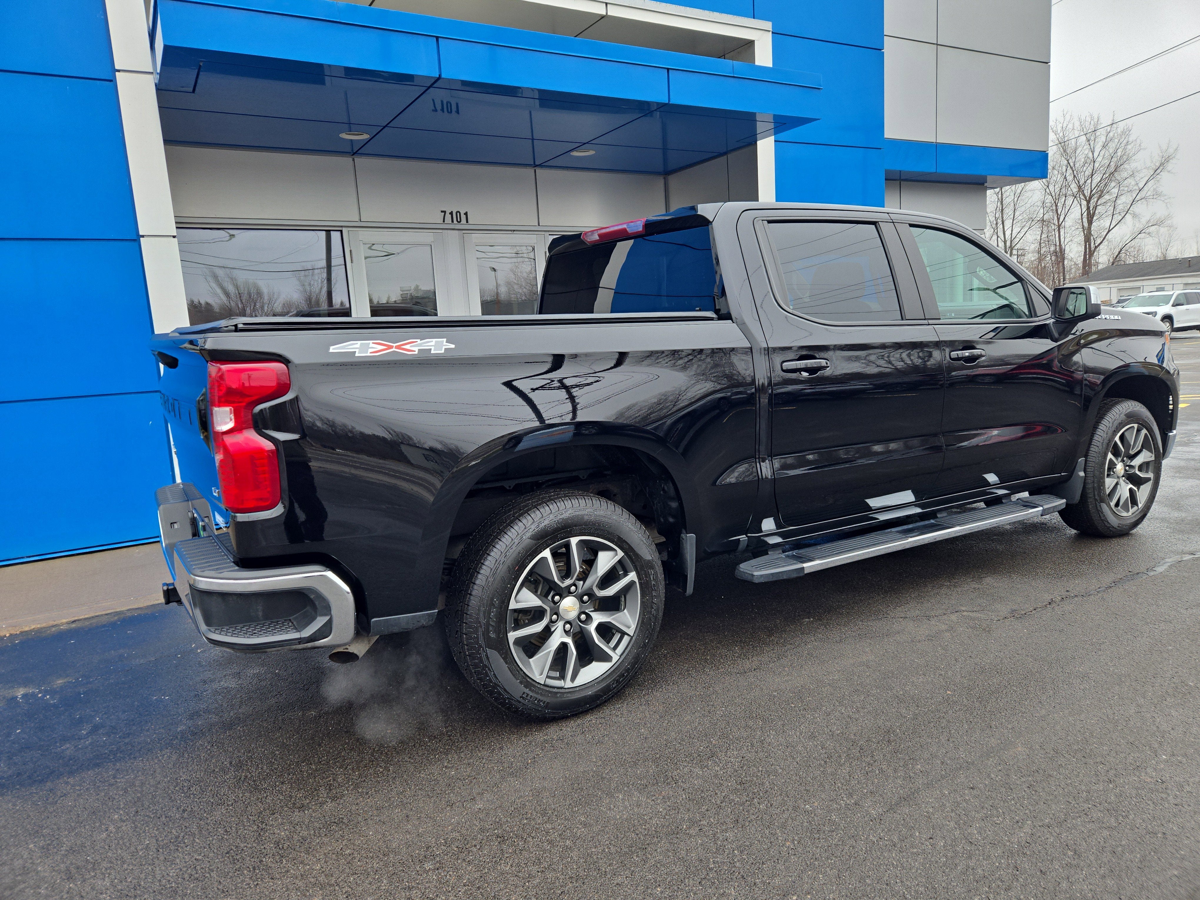 2023 Chevrolet Silverado 1500 LT (2FL)