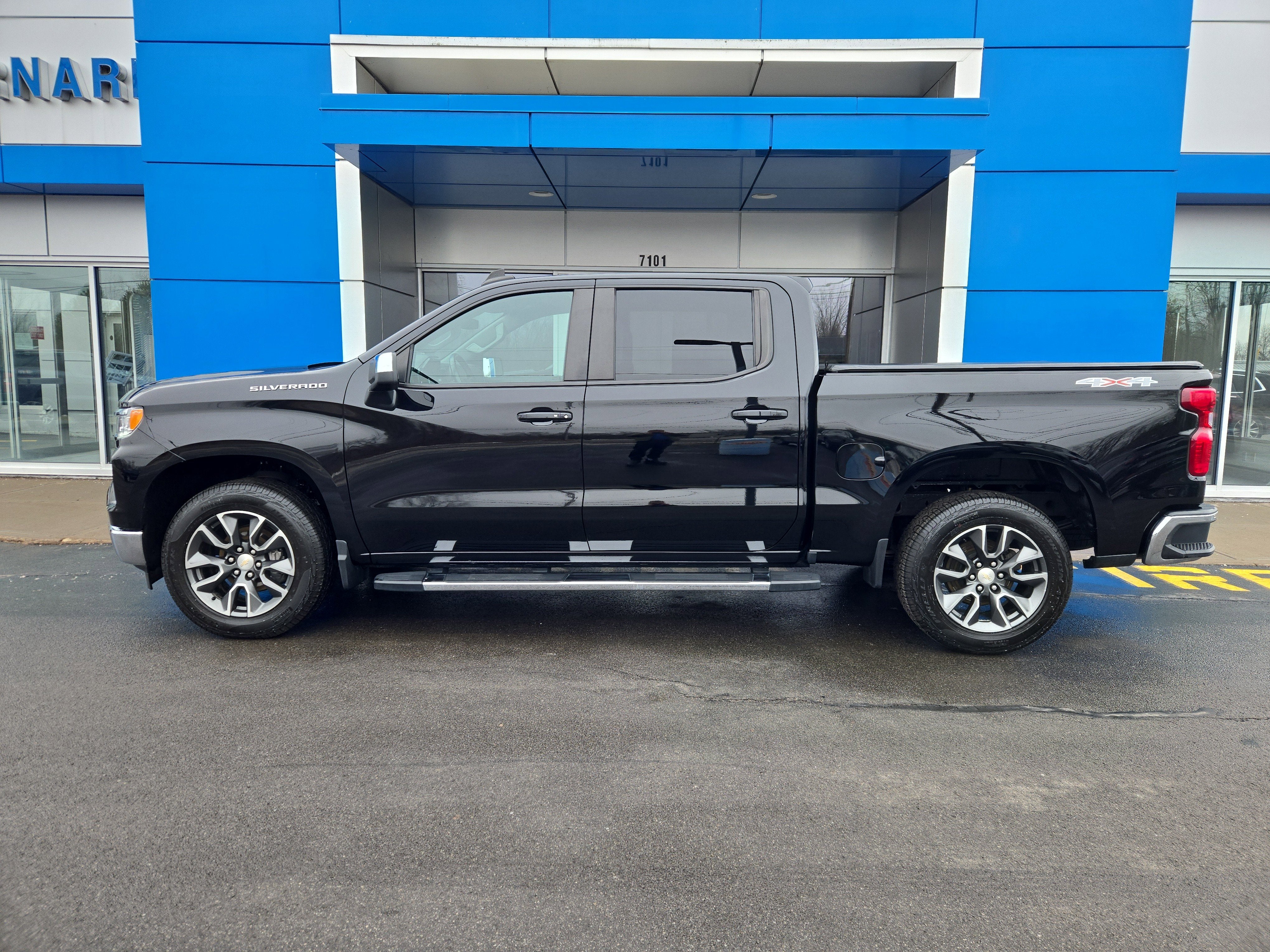 2023 Chevrolet Silverado 1500 LT (2FL)