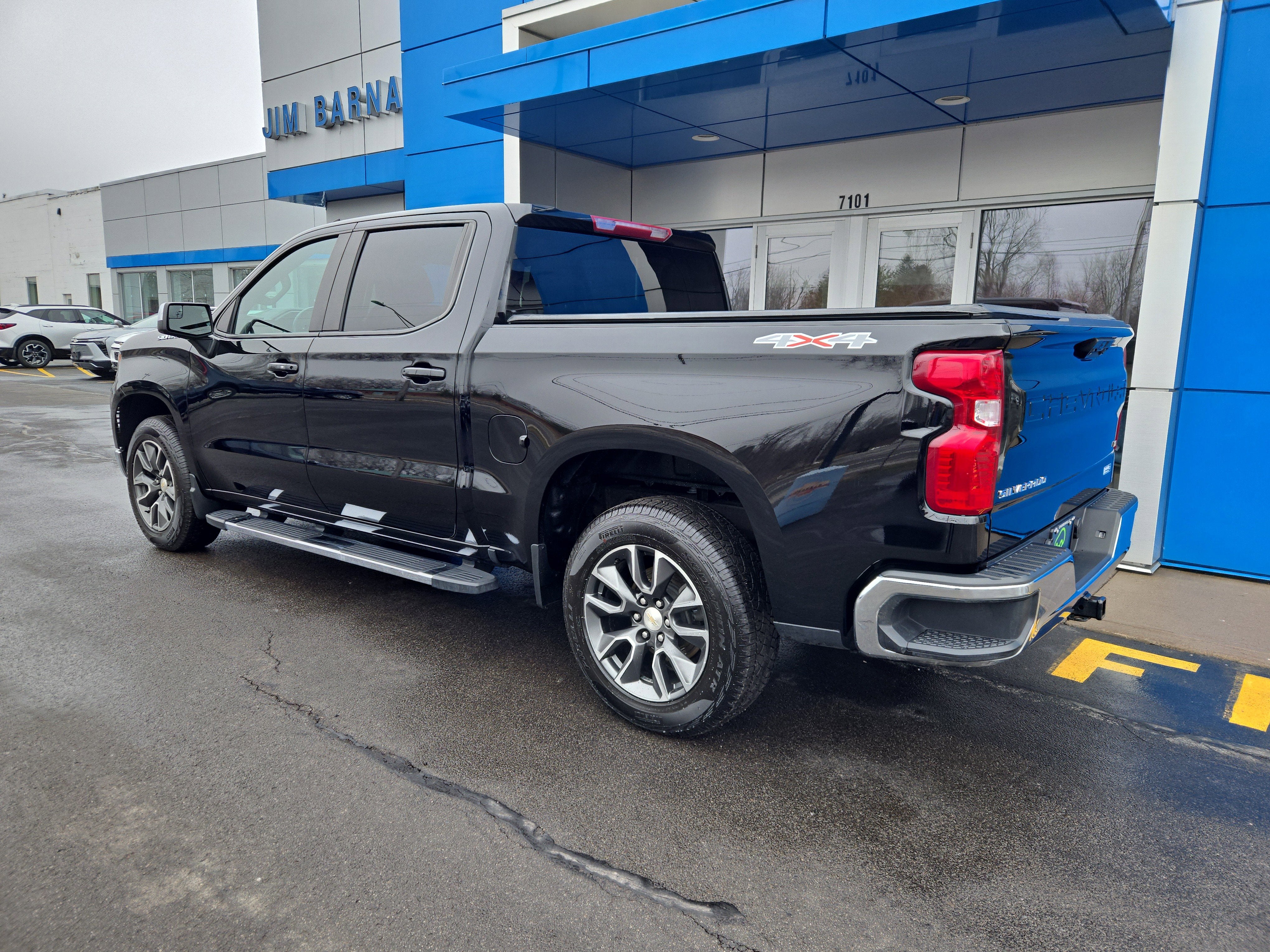 2023 Chevrolet Silverado 1500 LT (2FL)