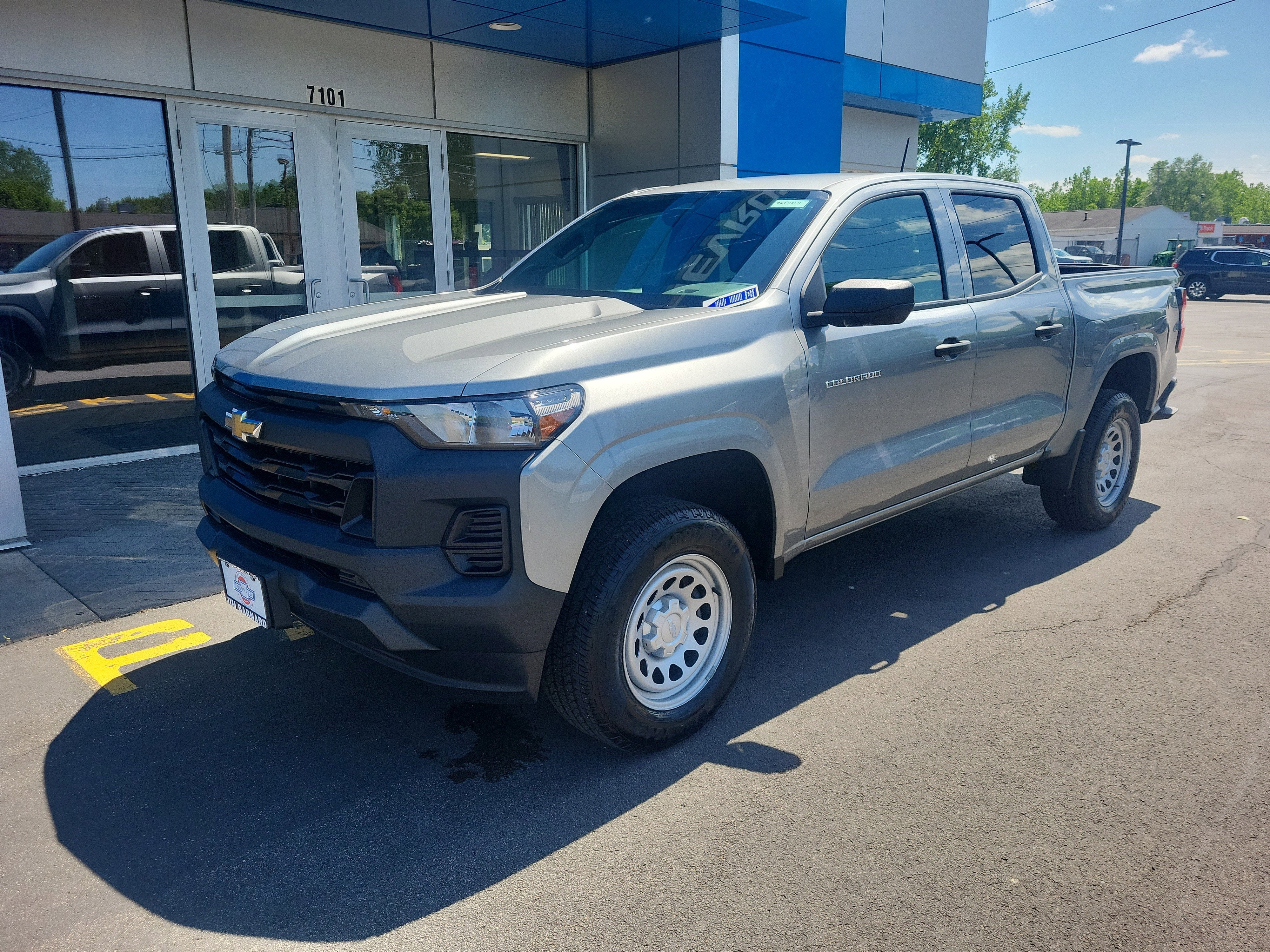 2023 Chevrolet Colorado WT