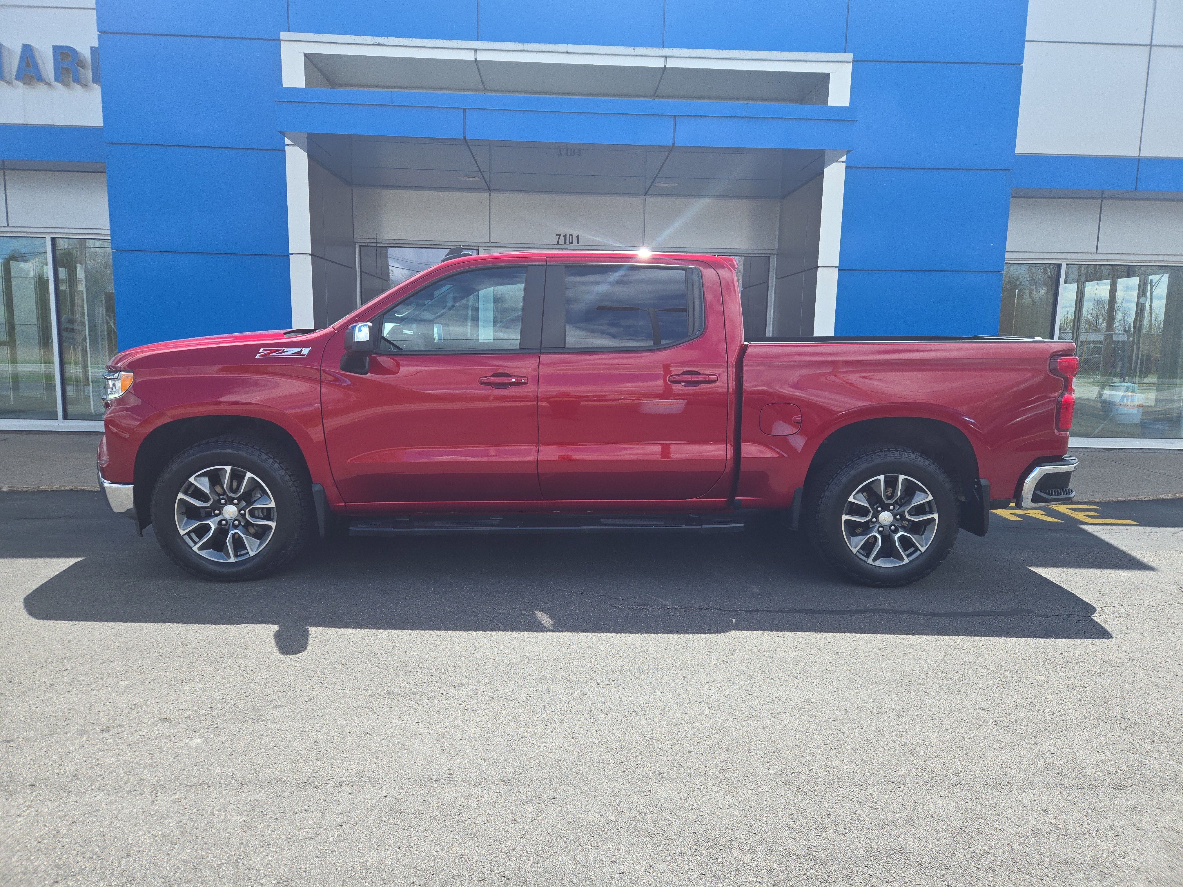 2023 Chevrolet Silverado 1500 LT
