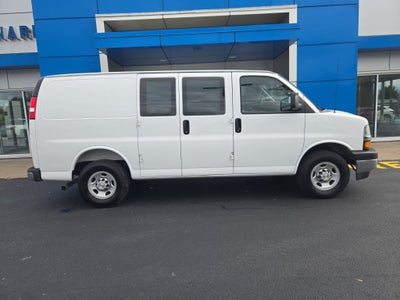 2025 Chevrolet Express Cargo WT