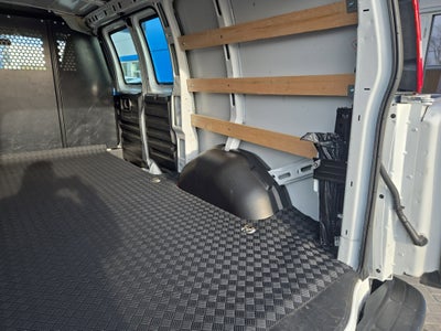 2024 Chevrolet Express Cargo 2500 WT