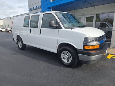 2025 Chevrolet Express Cargo WT