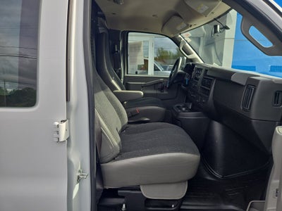 2025 Chevrolet Express Cargo WT