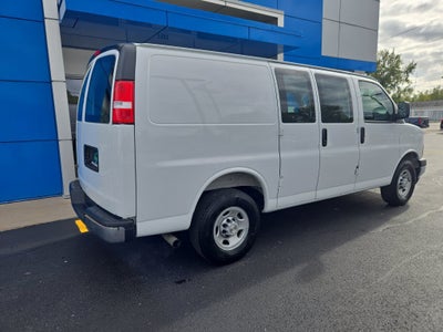 2025 Chevrolet Express Cargo WT