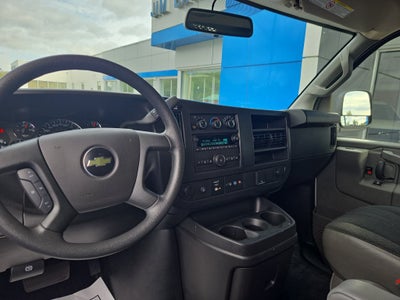 2025 Chevrolet Express Cargo WT