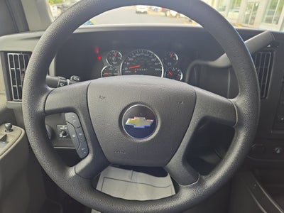 2025 Chevrolet Express Cargo WT