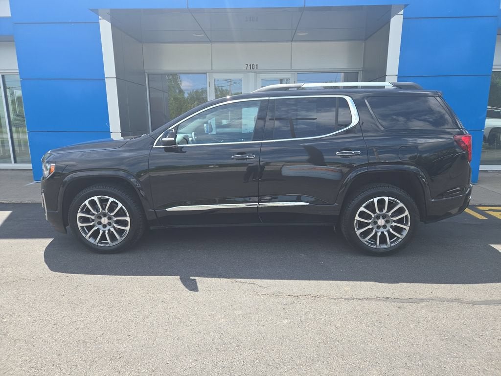 2023 GMC Acadia Denali