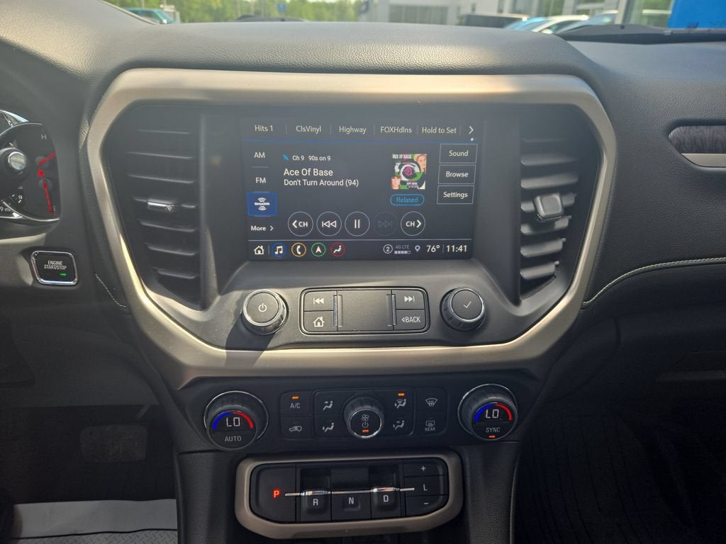 2023 GMC Acadia Denali
