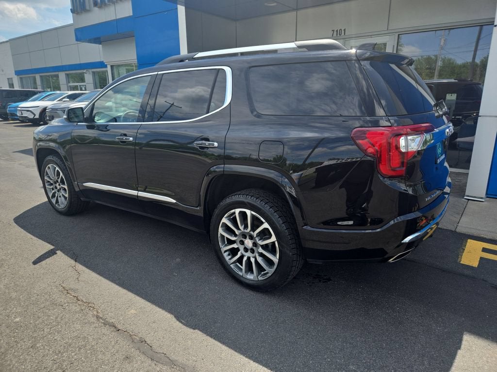 2023 GMC Acadia Denali