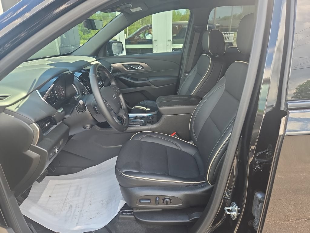 2024 Chevrolet Traverse Limited Premier