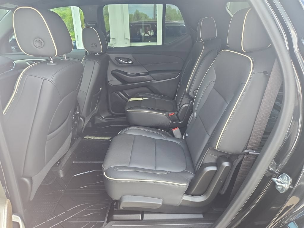 2024 Chevrolet Traverse Limited Premier