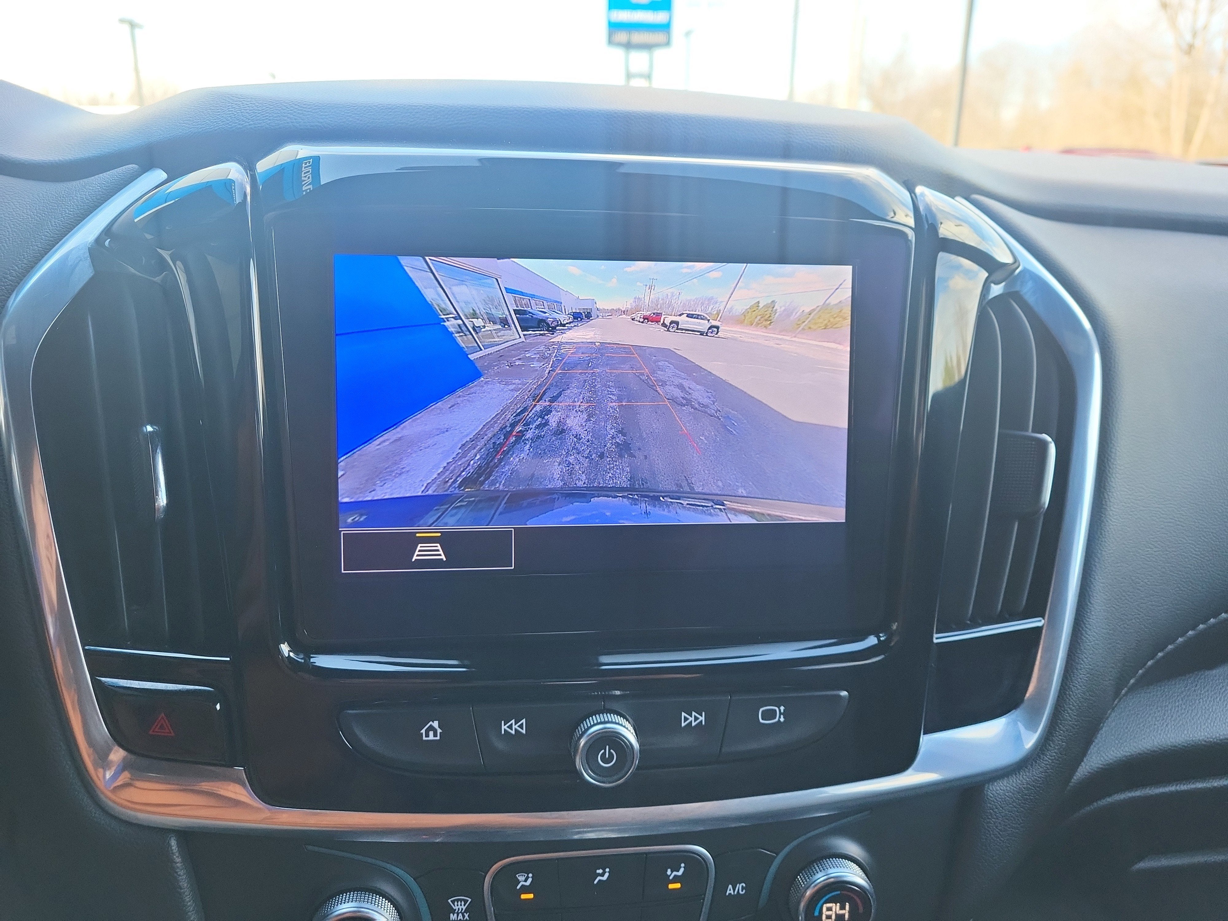 2022 Chevrolet Traverse LT Cloth