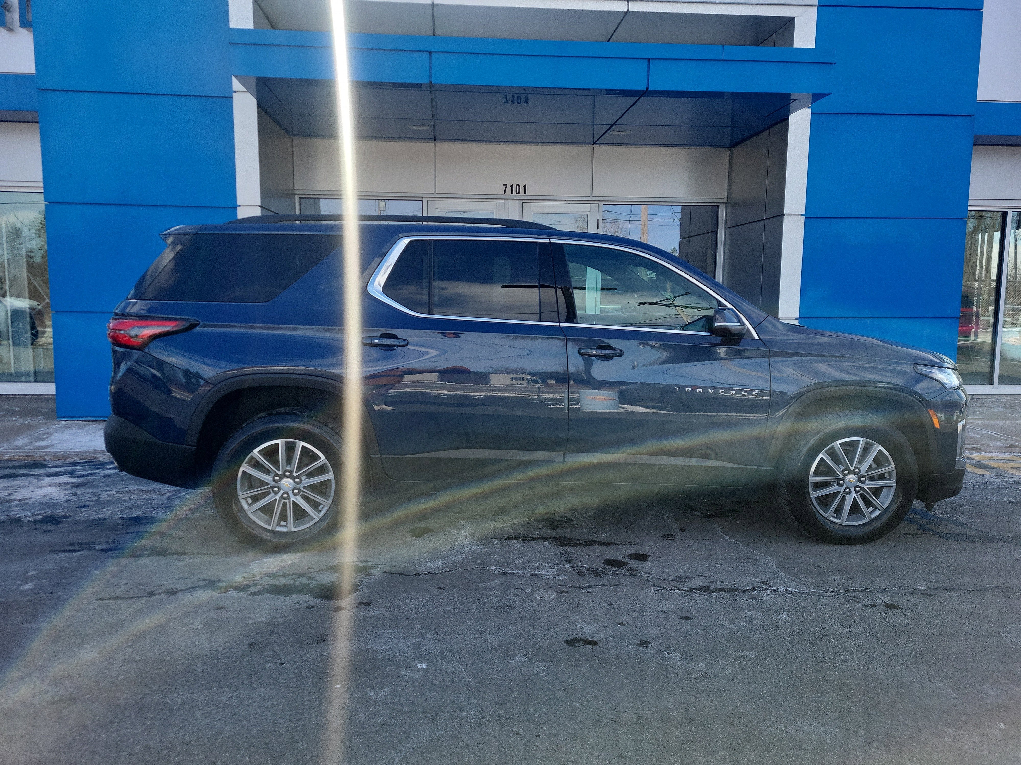 2022 Chevrolet Traverse LT Cloth