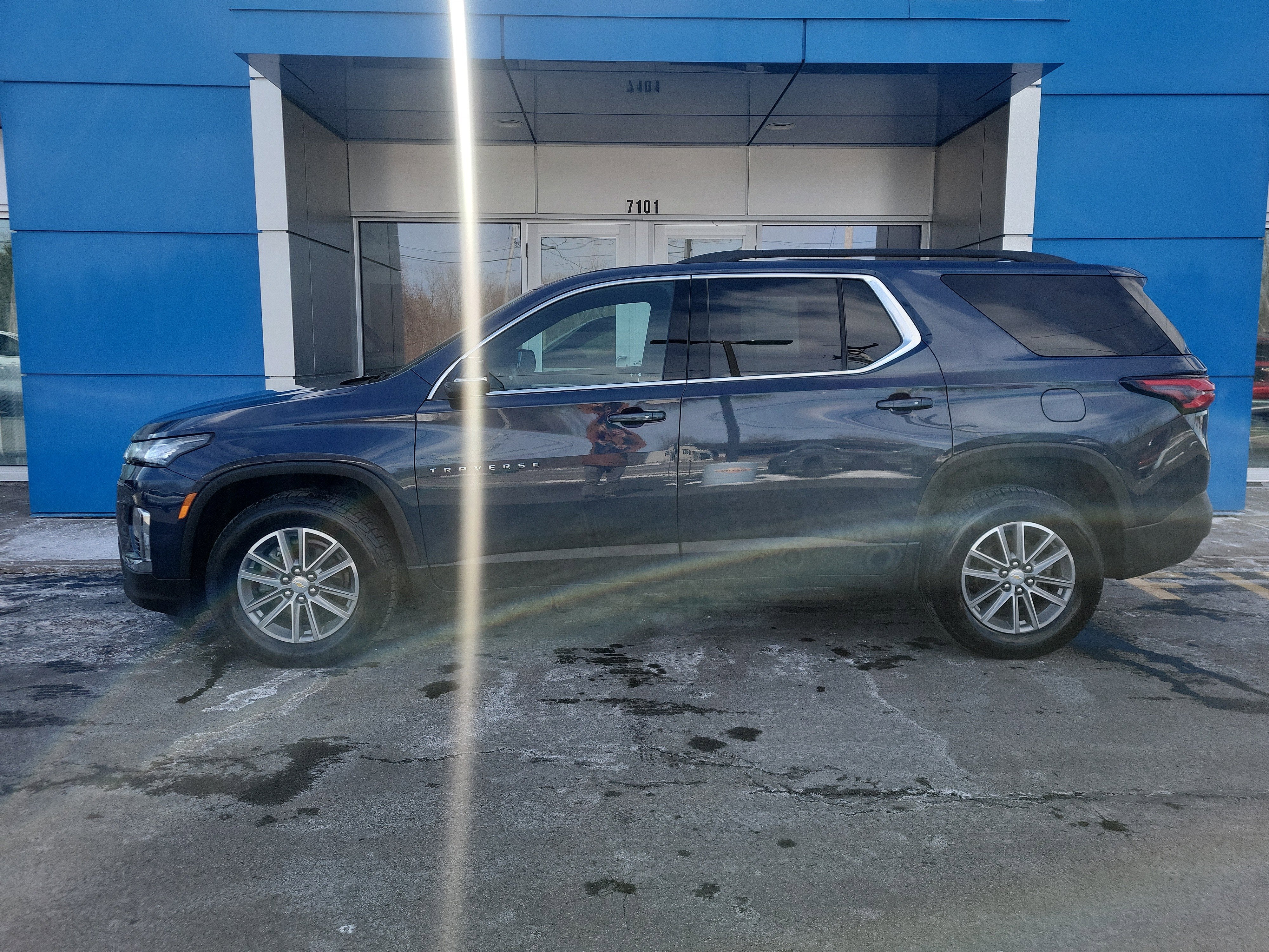 2022 Chevrolet Traverse LT Cloth