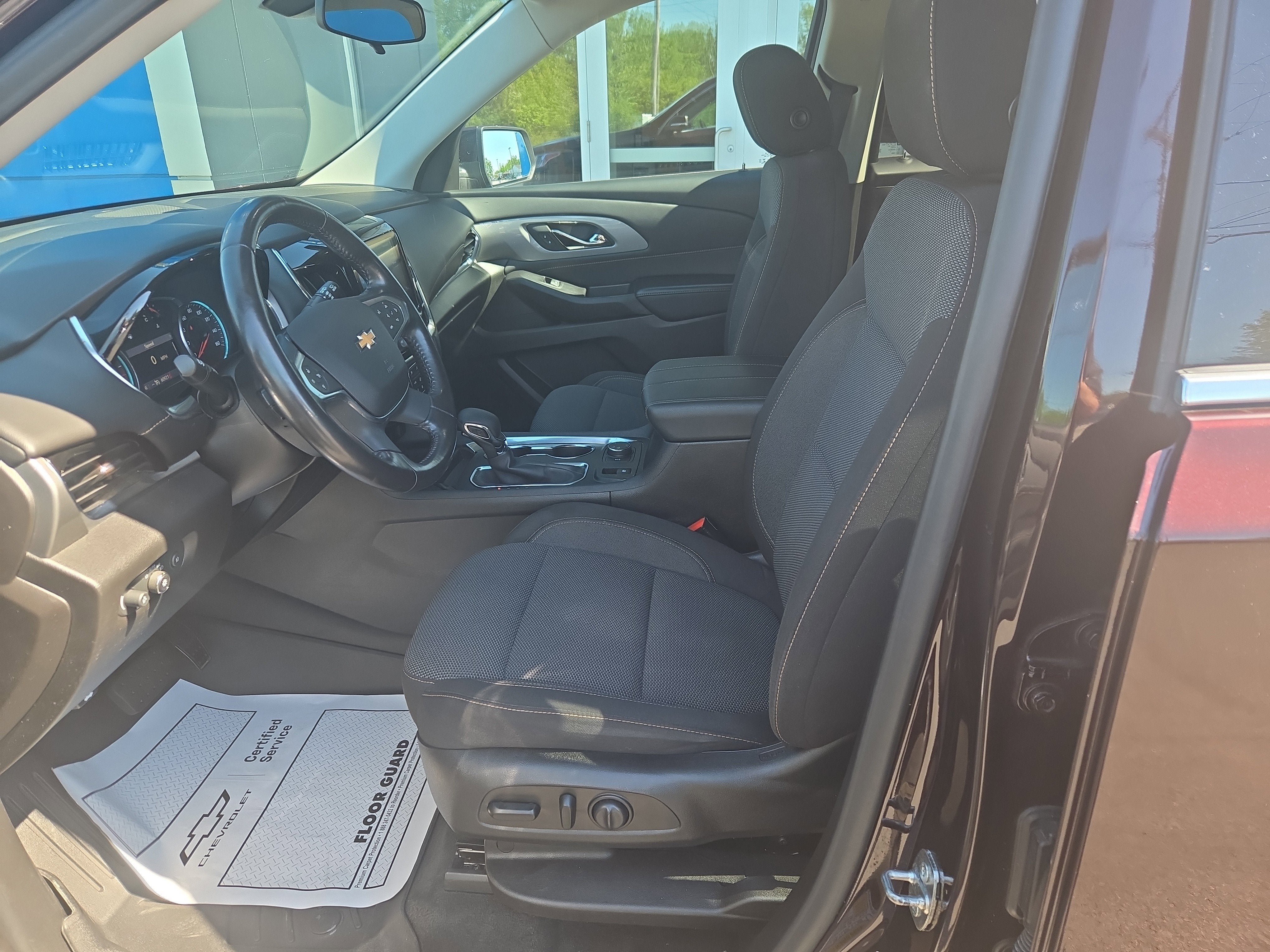 2021 Chevrolet Traverse LT Cloth