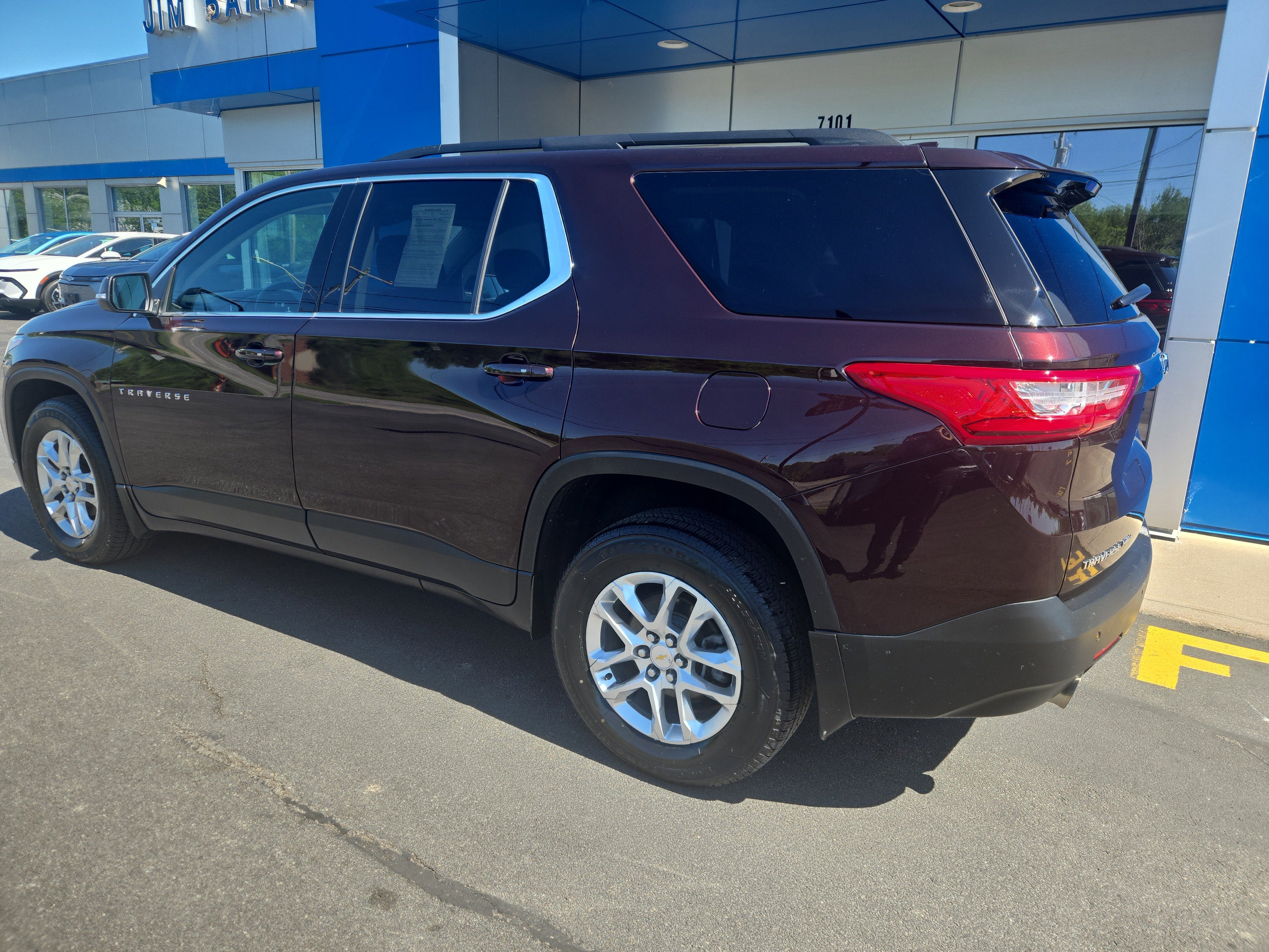 2021 Chevrolet Traverse LT Cloth