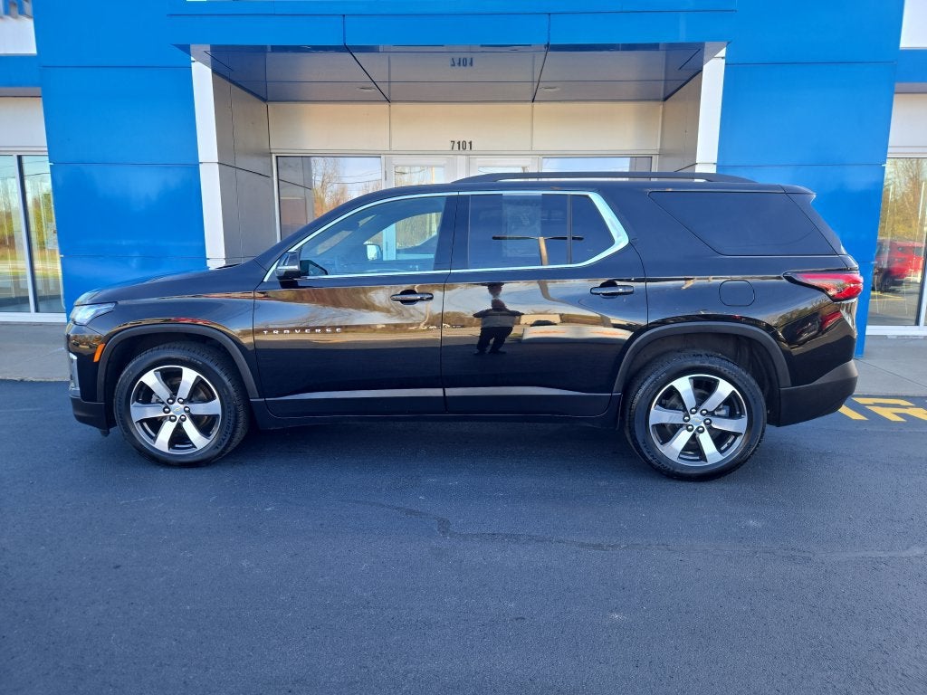 2023 Chevrolet Traverse LT Leather