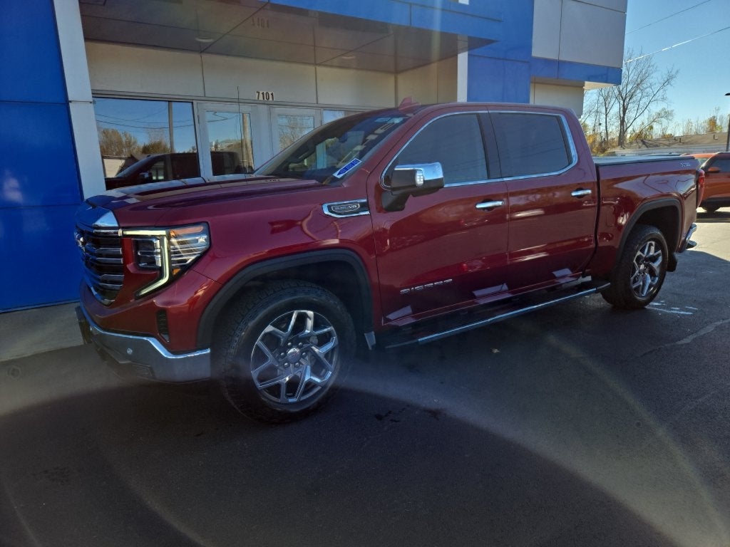 2024 GMC Sierra 1500 SLT