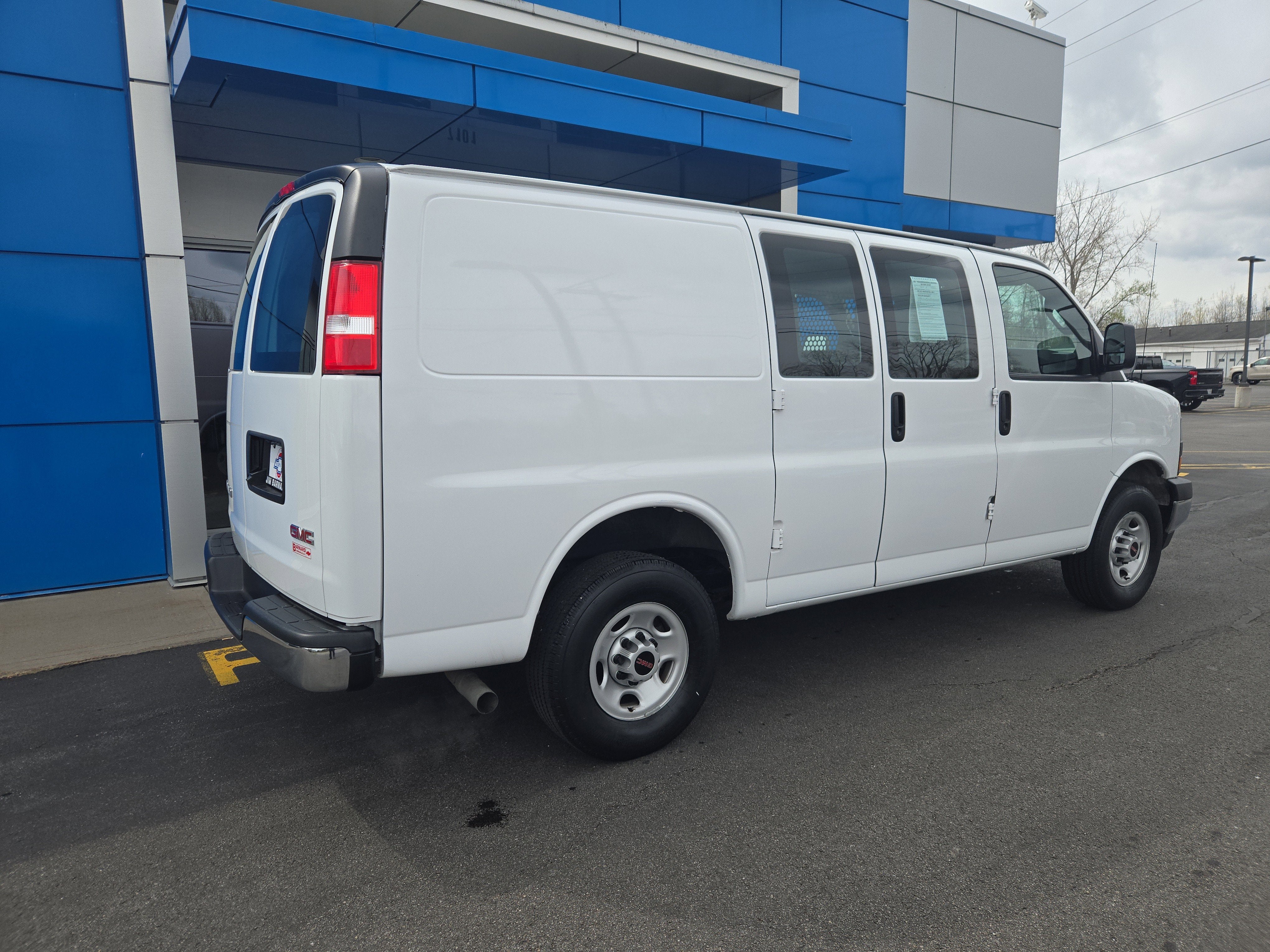 2024 GMC Savana Cargo 2500 Work Van