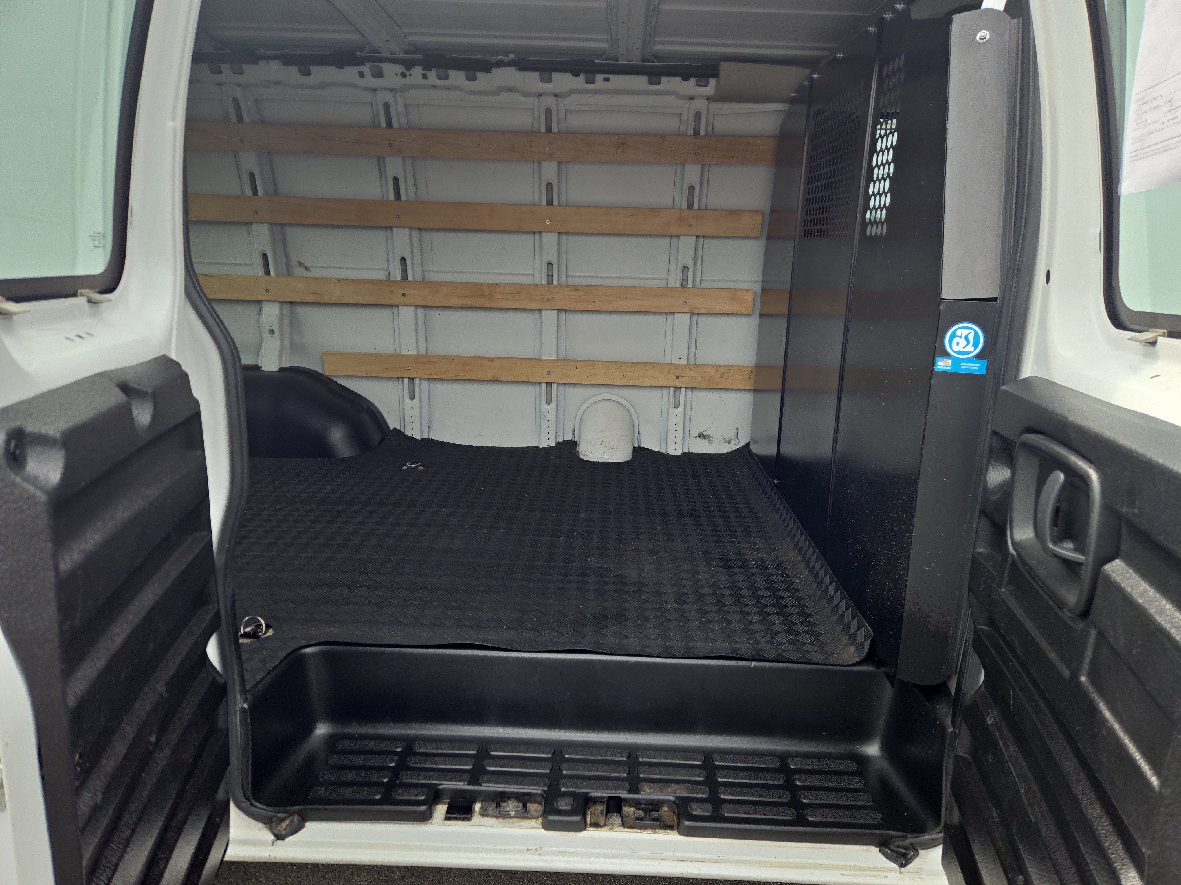 2024 GMC Savana Cargo 2500 Work Van