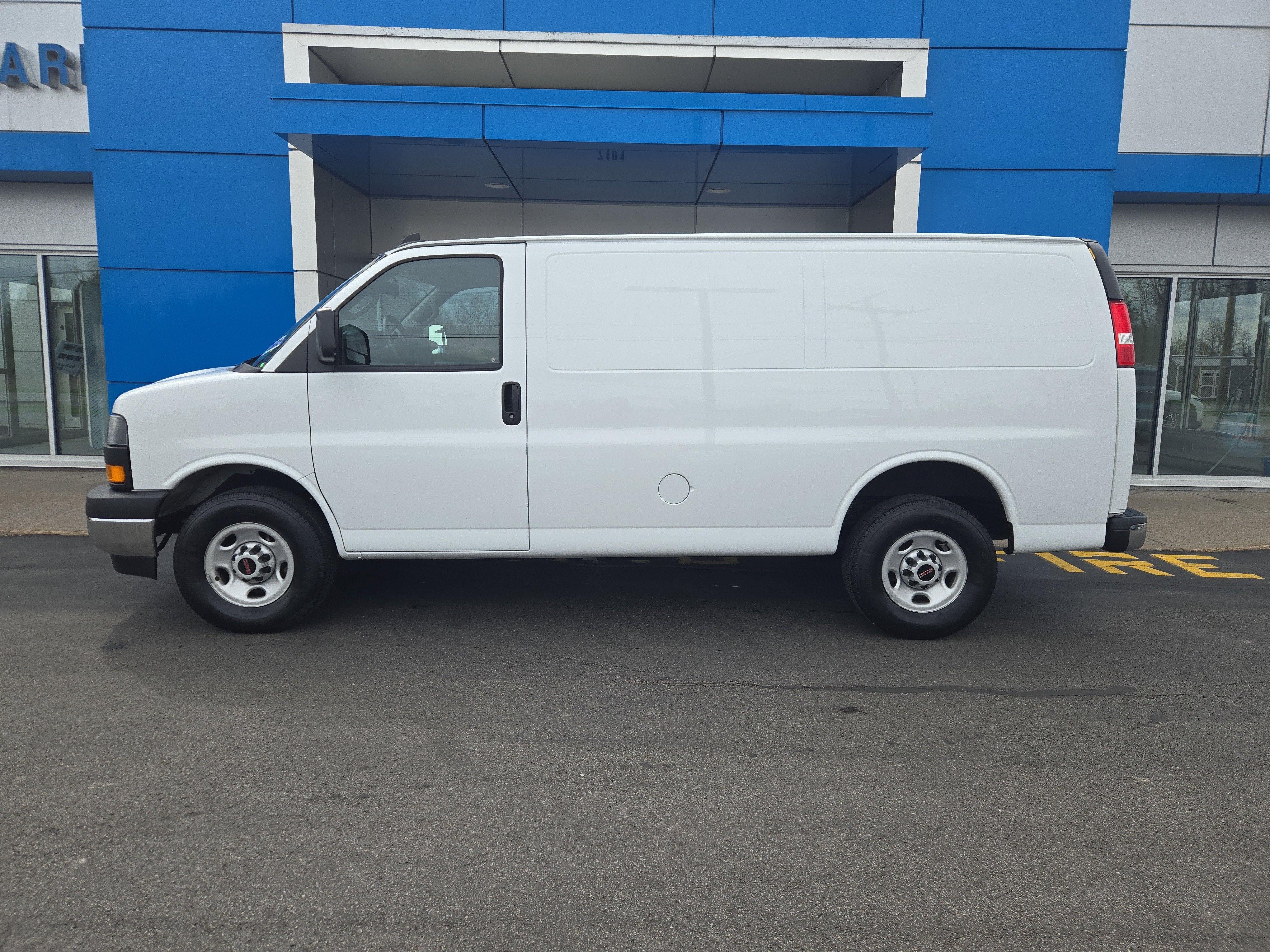 2024 GMC Savana Cargo 2500 Work Van