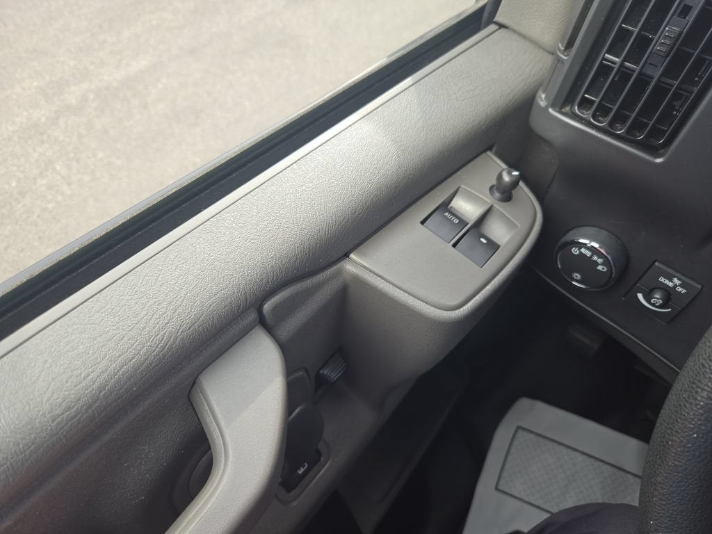 2025 GMC Savana Cargo Work Van