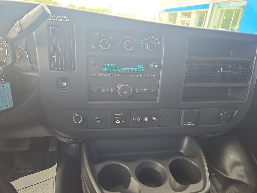 2025 GMC Savana Cargo Work Van