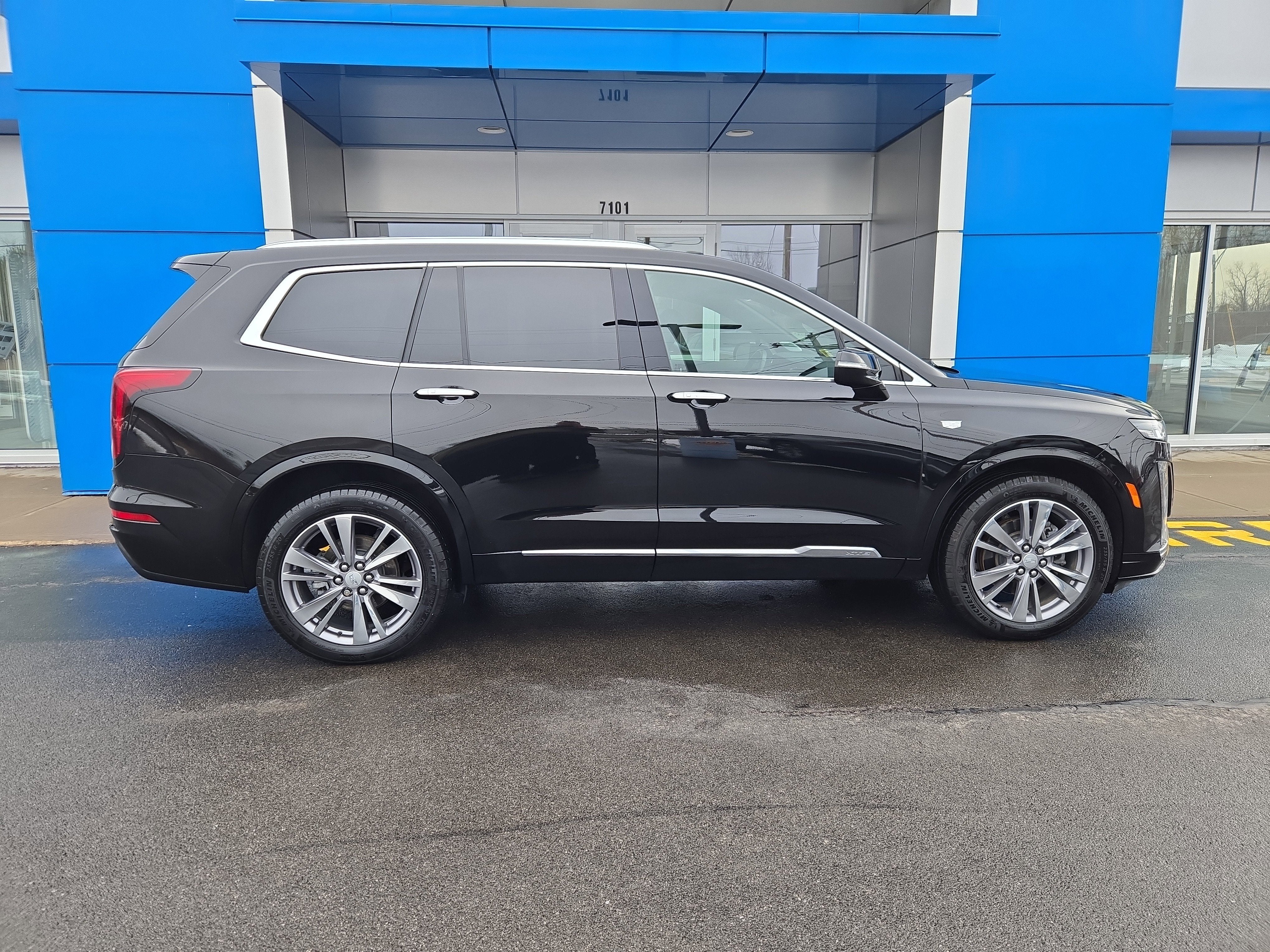 2024 Cadillac XT6 Premium Luxury