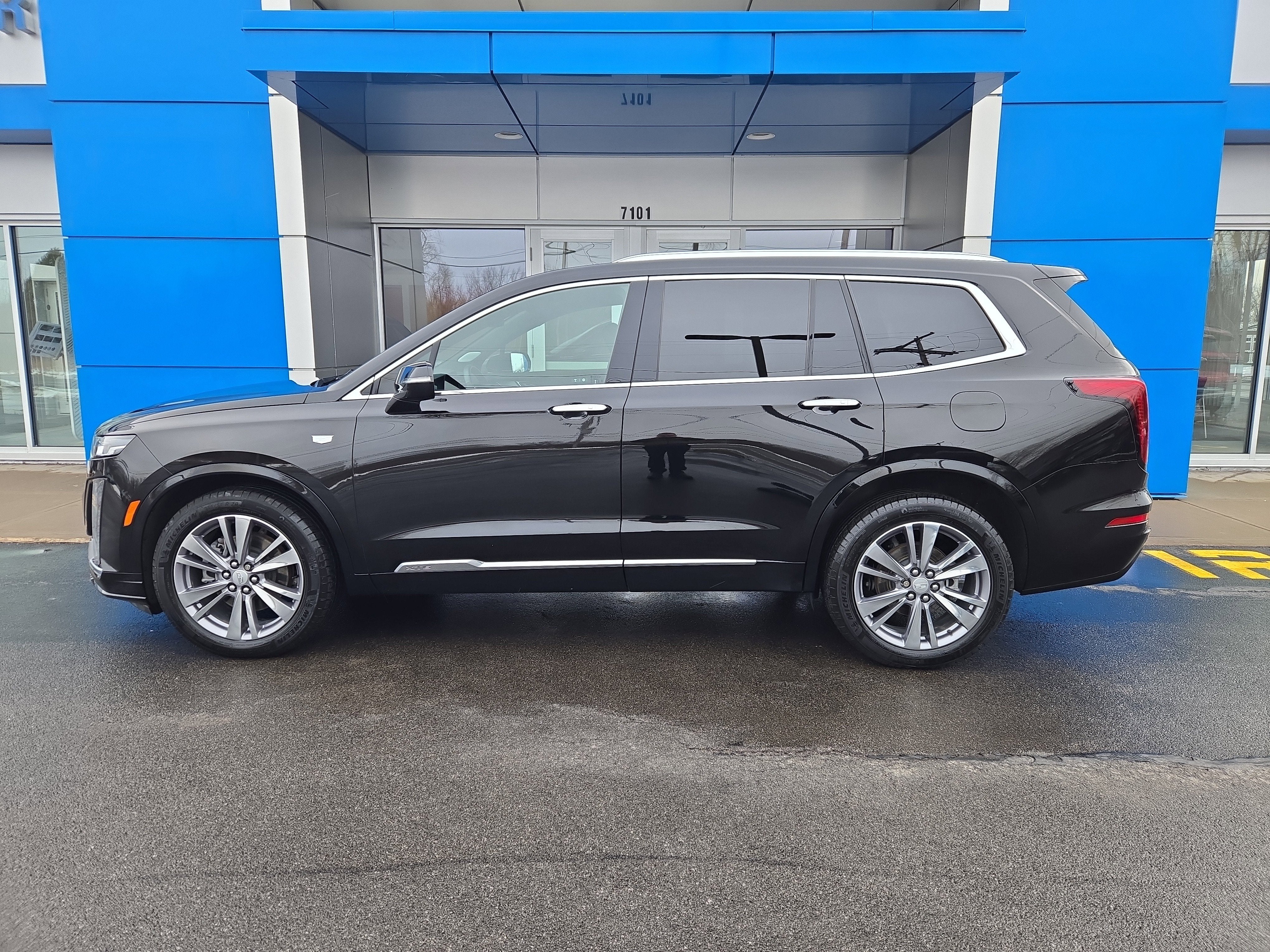 2024 Cadillac XT6 Premium Luxury