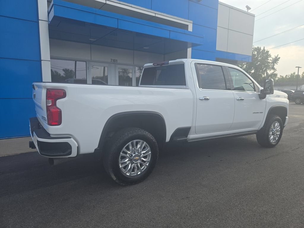 2022 Chevrolet Silverado 3500 HD High Country