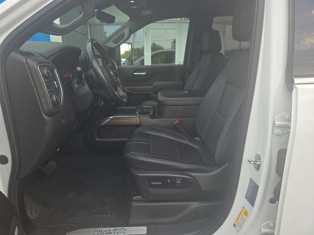 2022 Chevrolet Silverado 3500 HD High Country