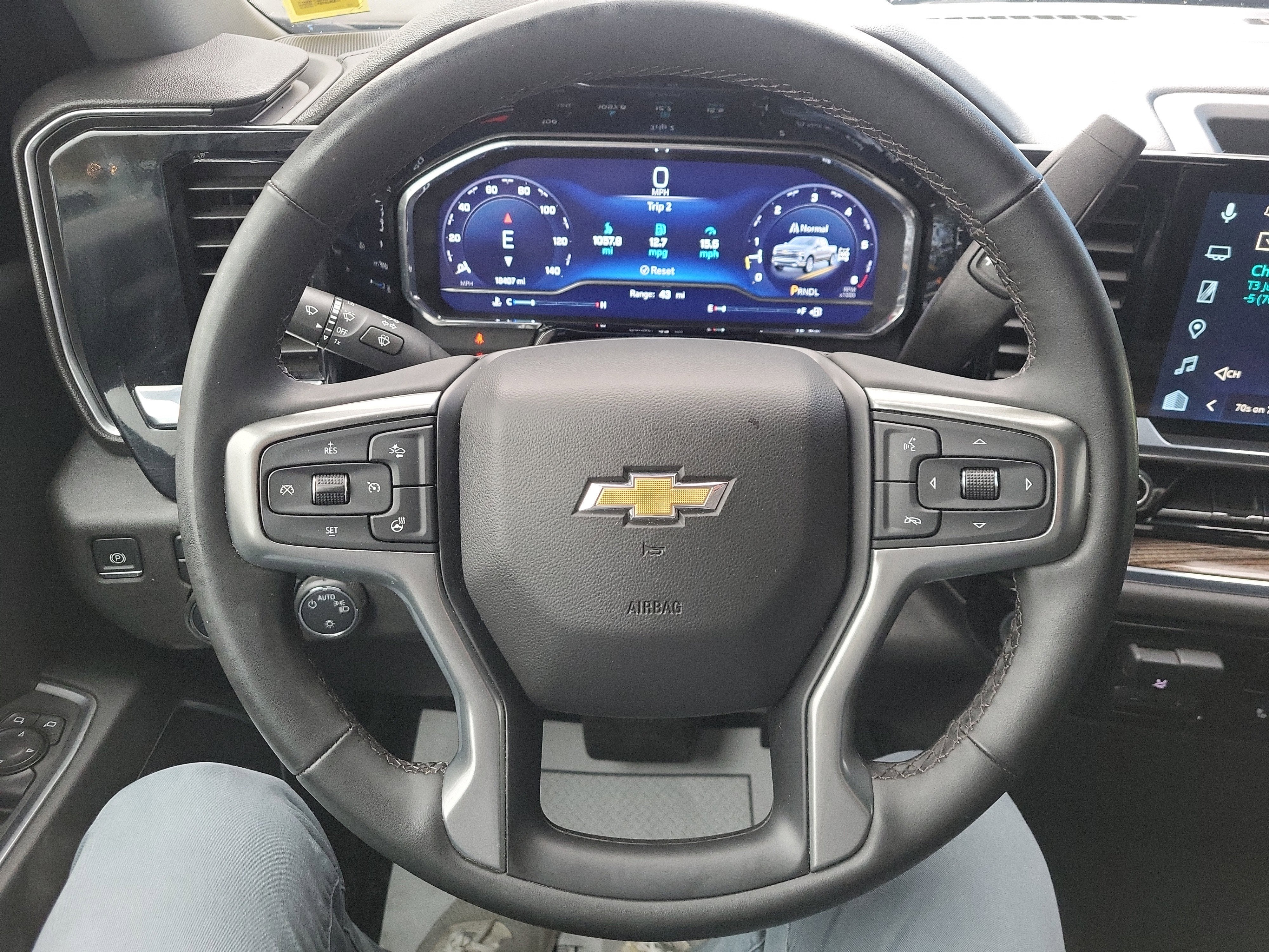 2023 Chevrolet Silverado 1500 LT