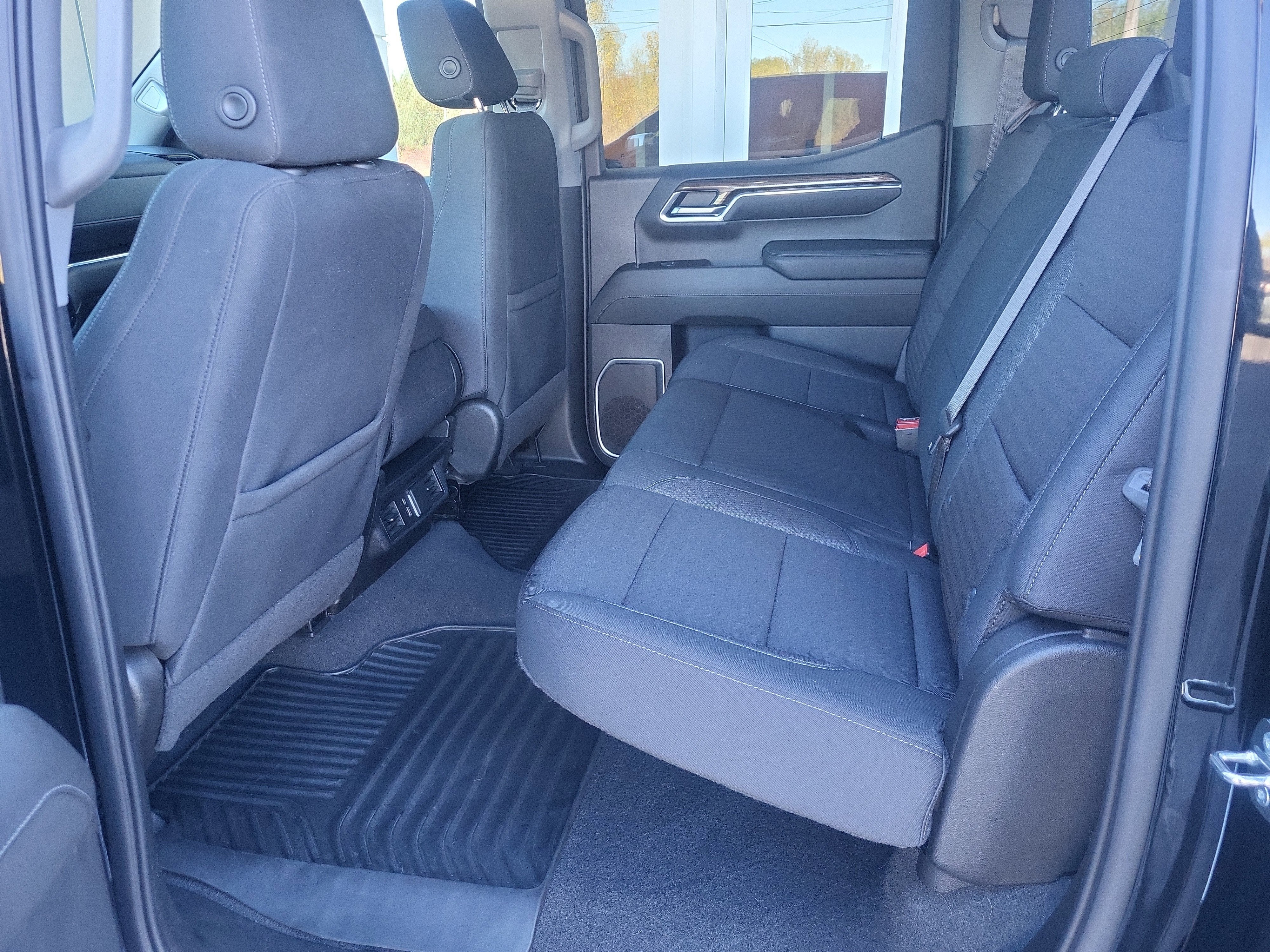 2022 Chevrolet Silverado 1500 LT (2FL)