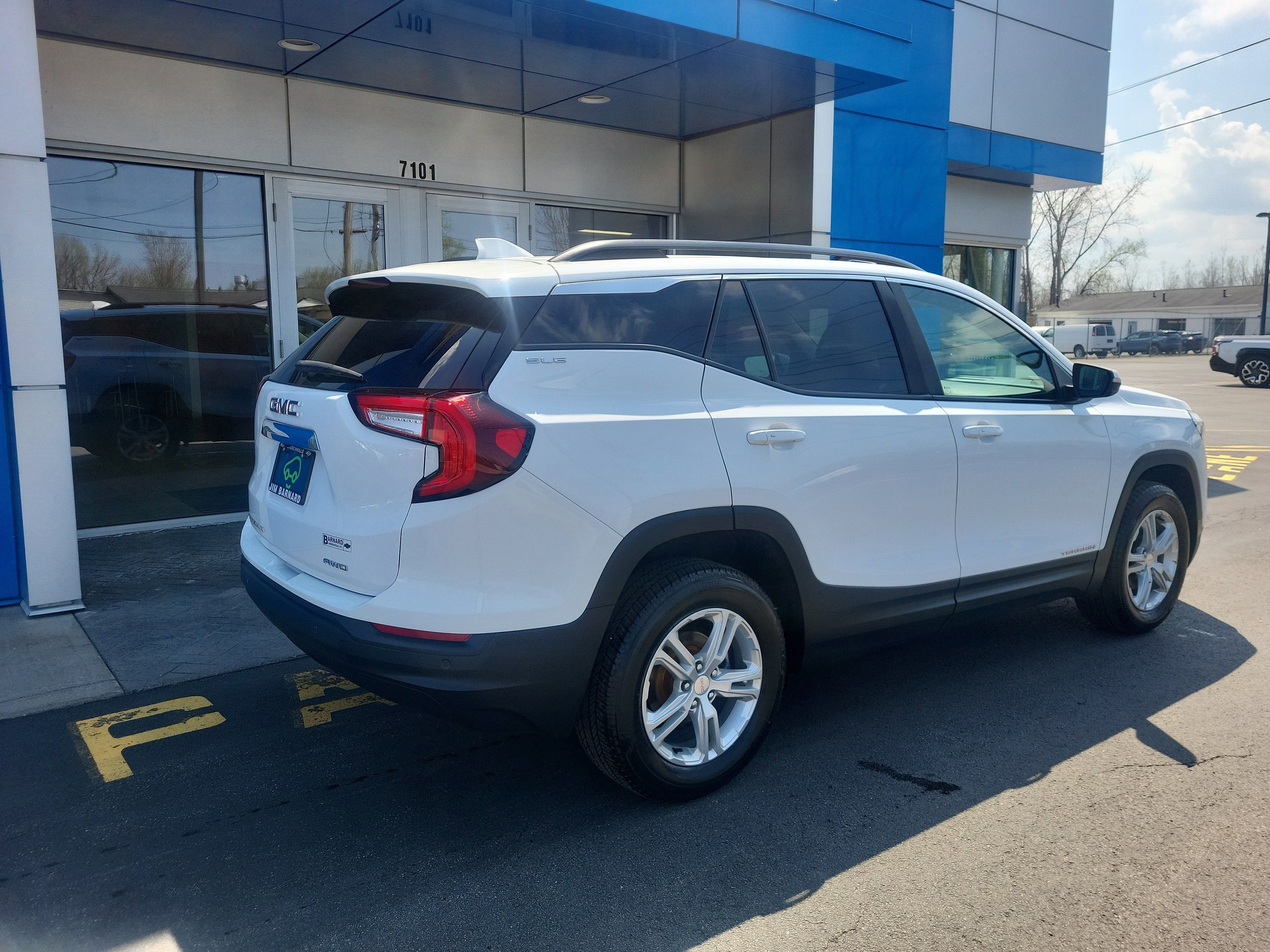 2023 GMC Terrain SLE