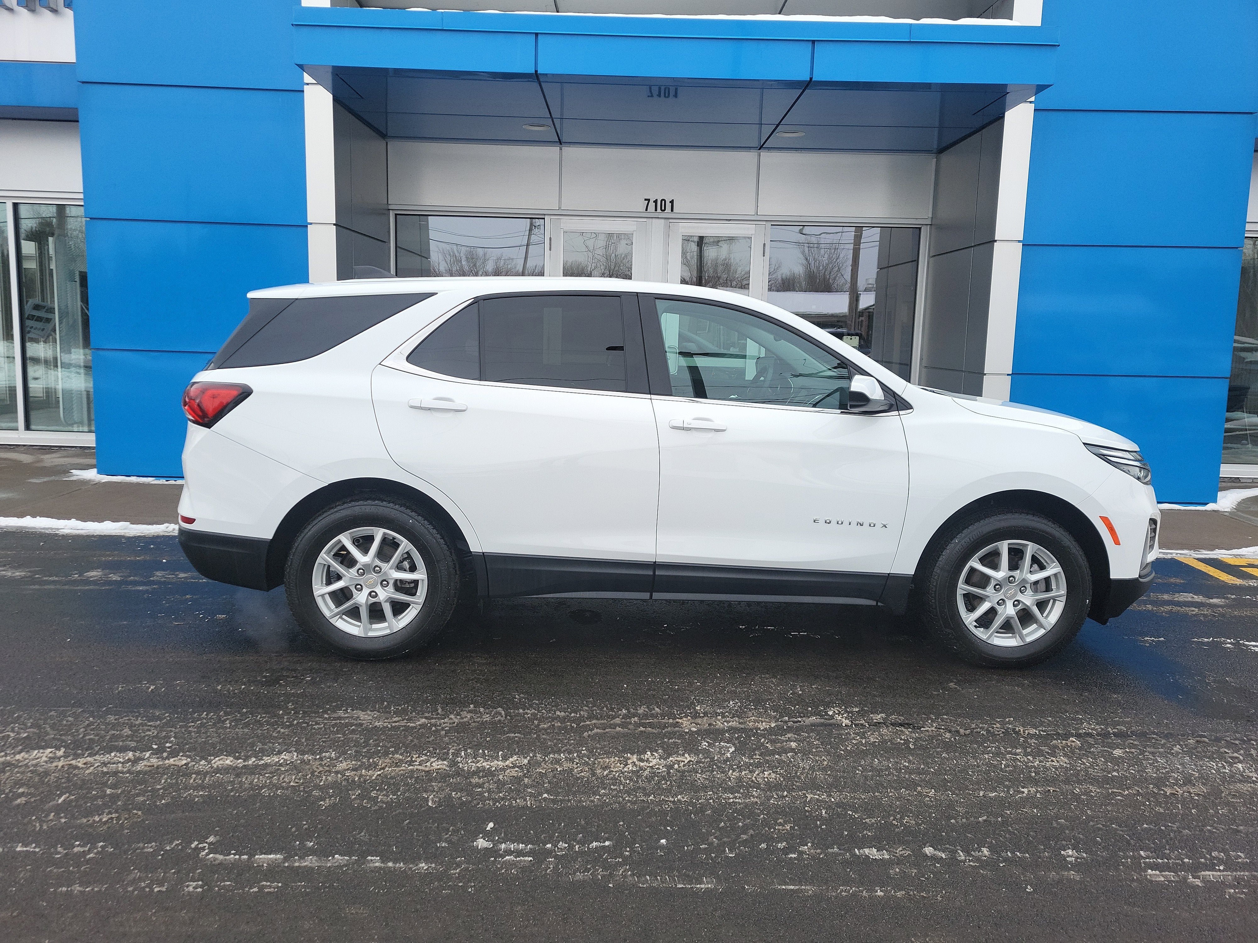 2023 Chevrolet Equinox LT