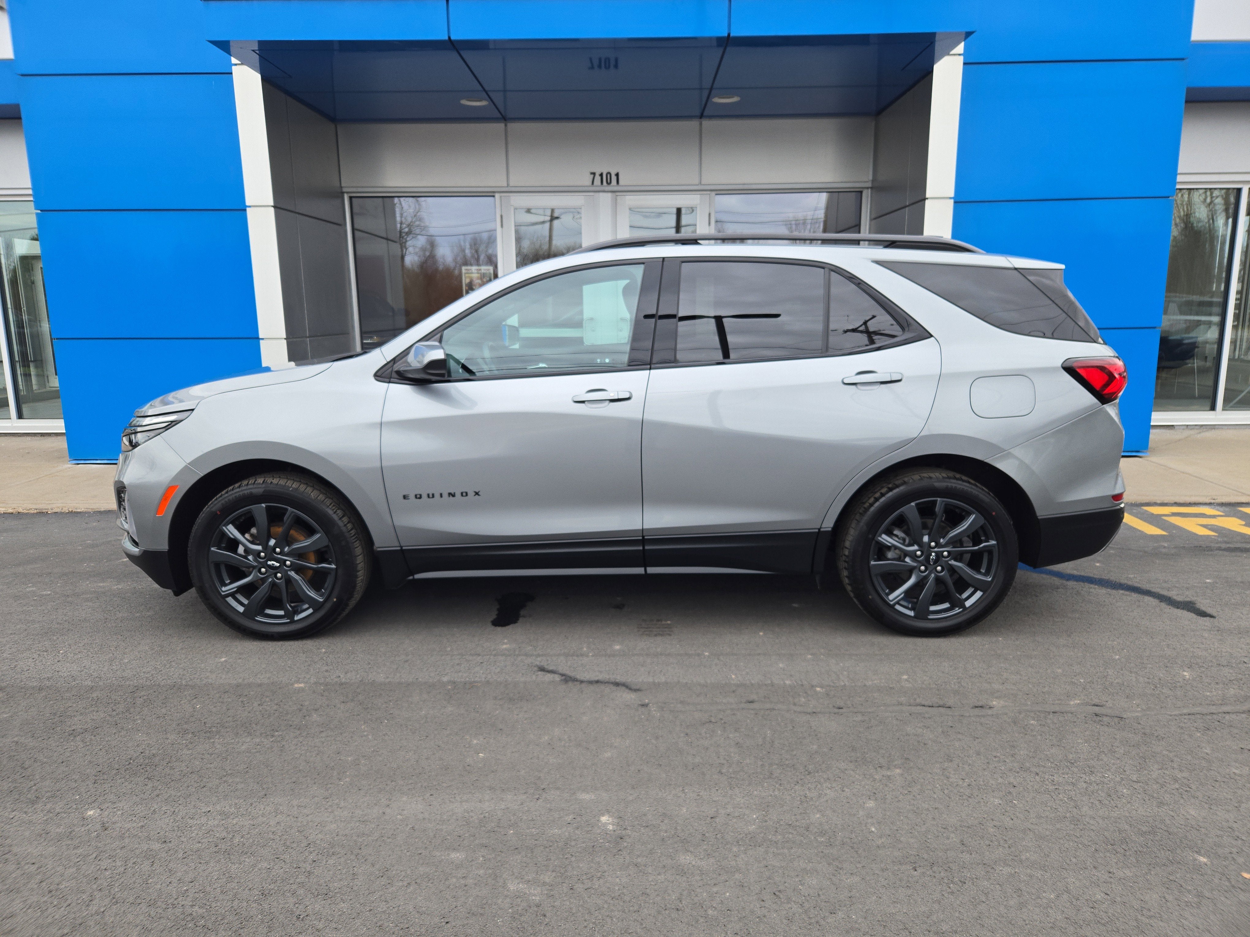 2023 Chevrolet Equinox RS