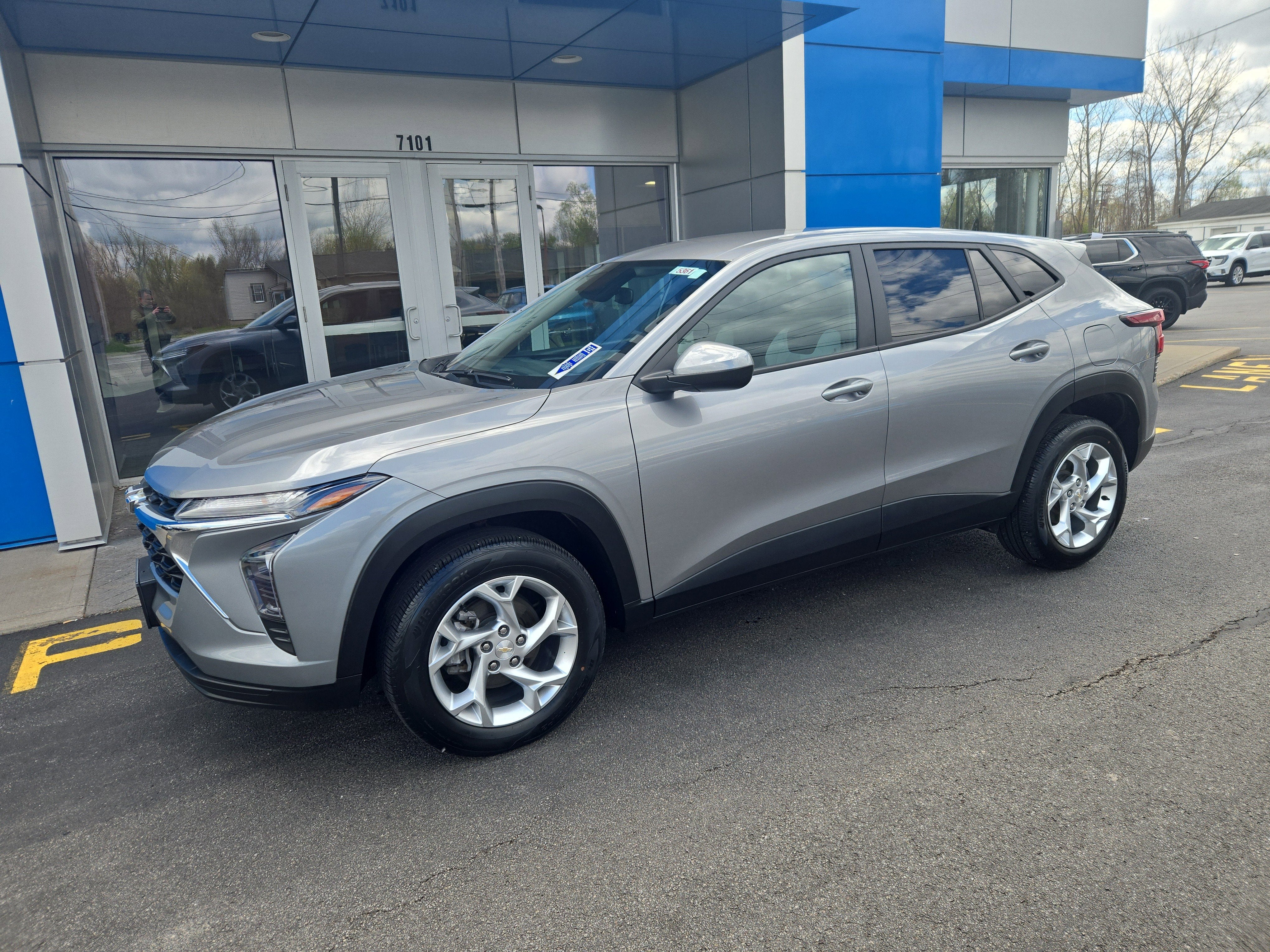 2024 Chevrolet Trax LS
