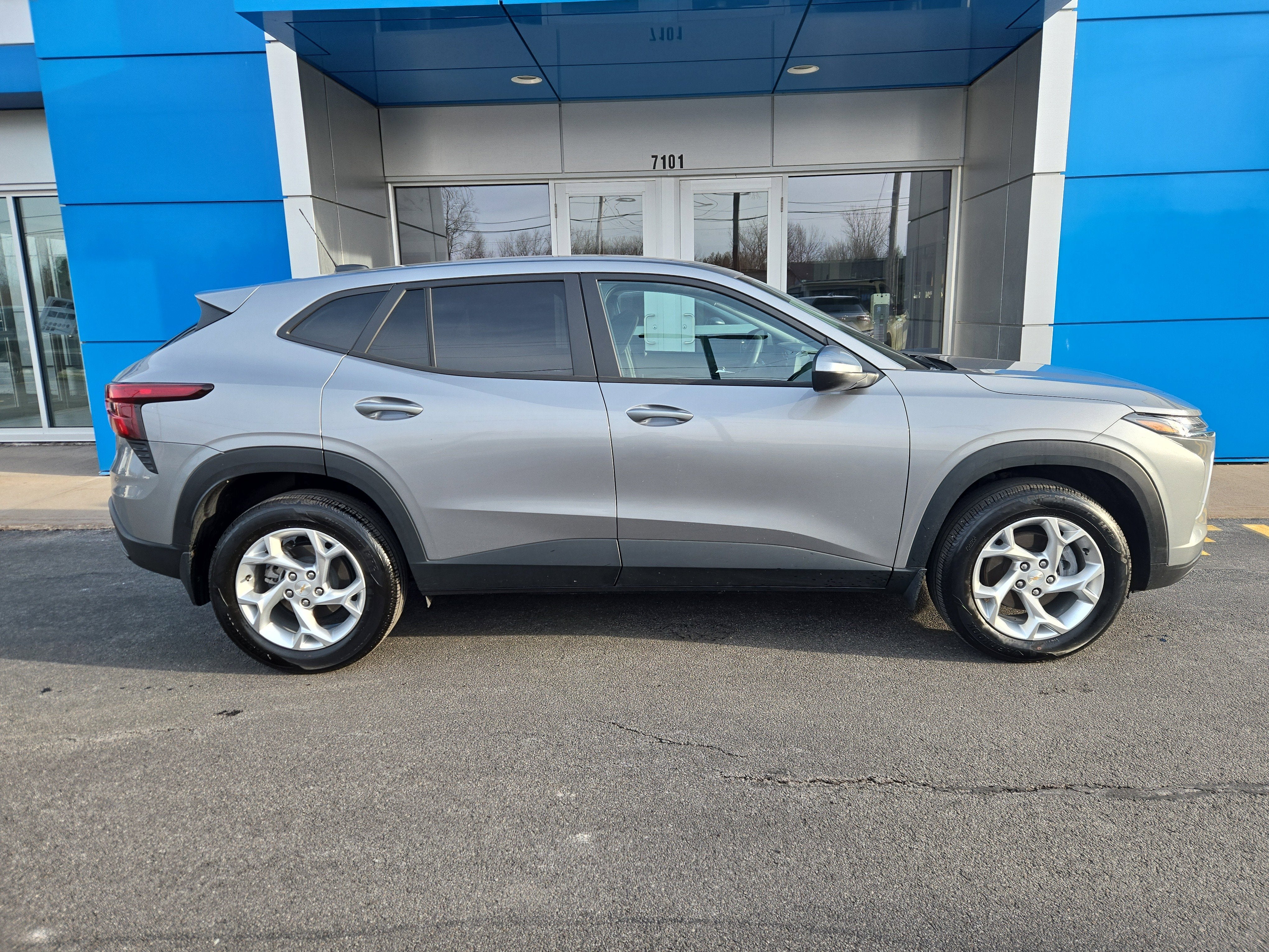 2024 Chevrolet Trax LS