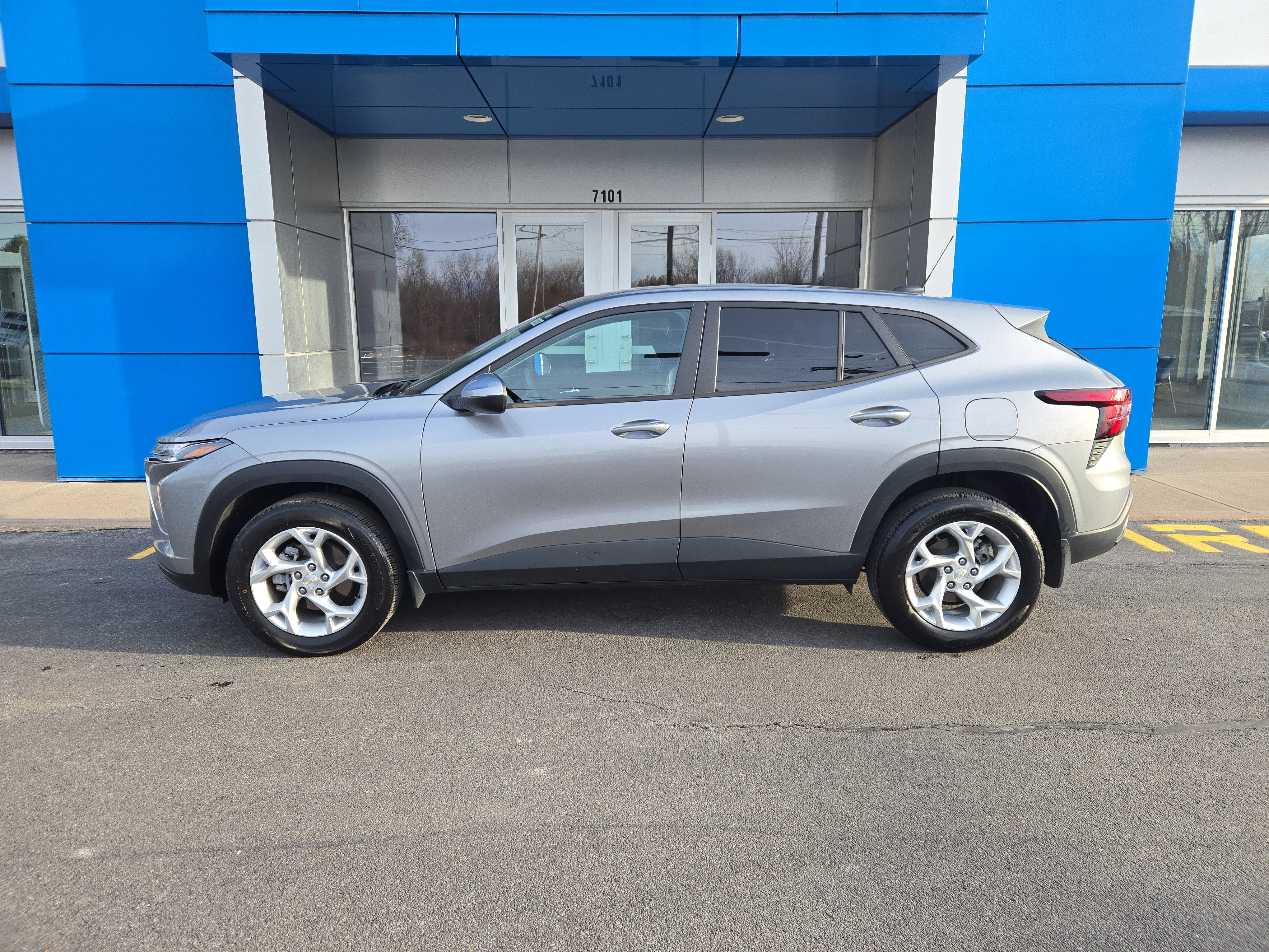 2024 Chevrolet Trax LS