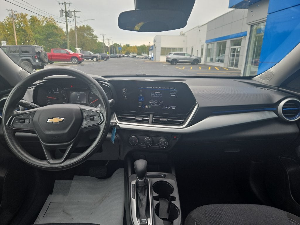 2024 Chevrolet Trax LS