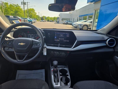 2025 Chevrolet Trax LS